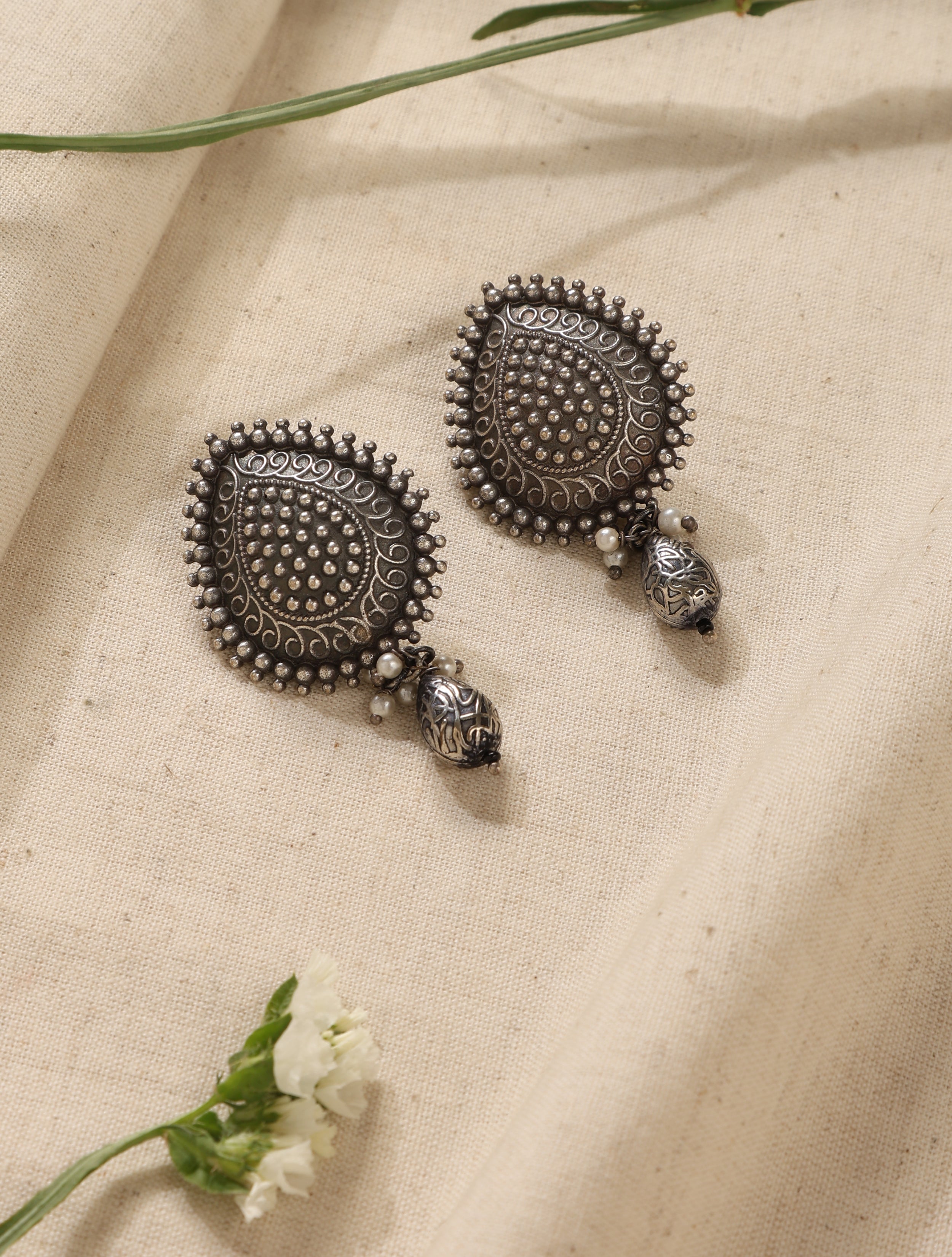 trueBrowns Silver Drop Earrings