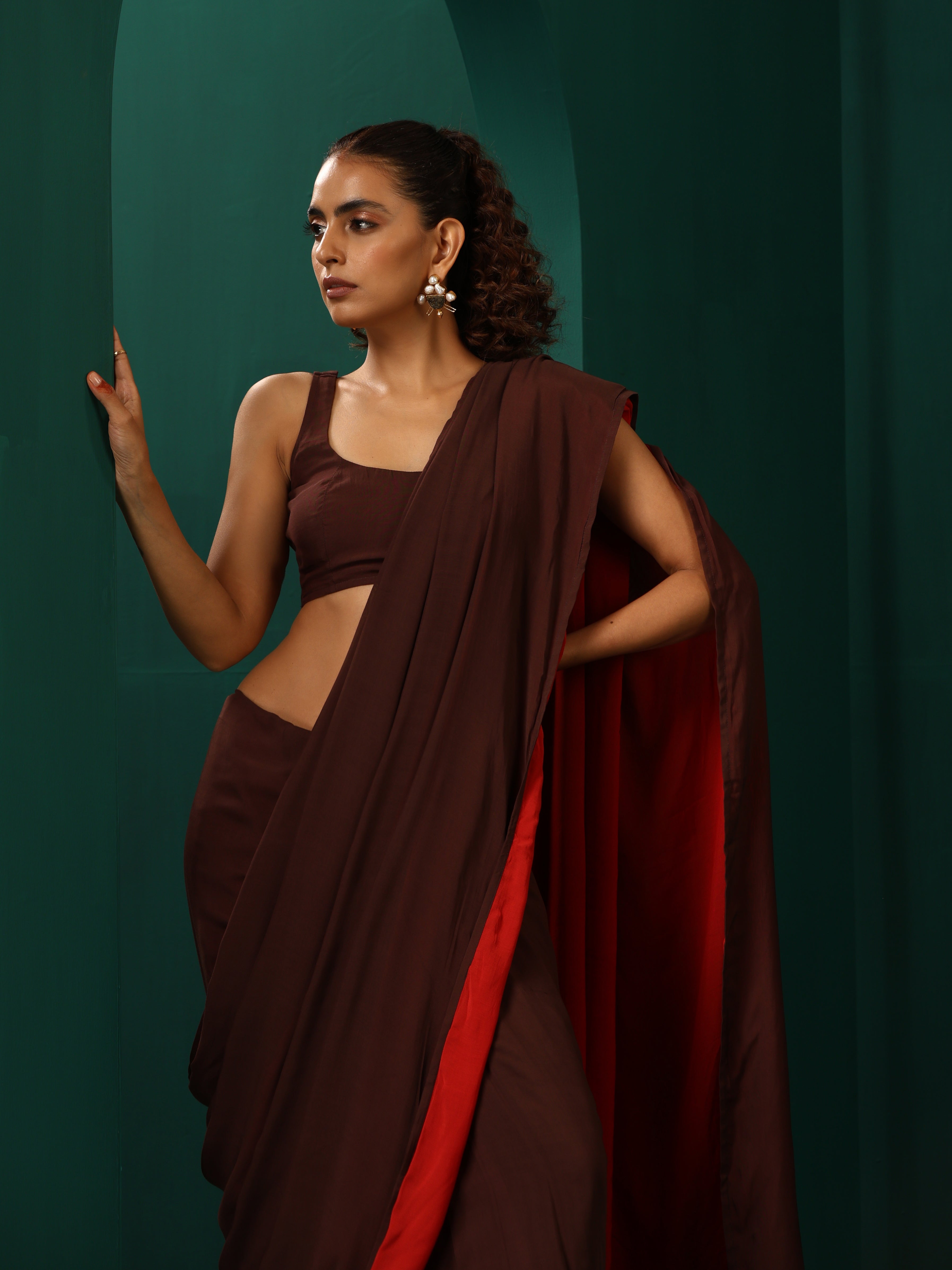 trueBrowns Cola Muslin Silk Ready To Wear Saree