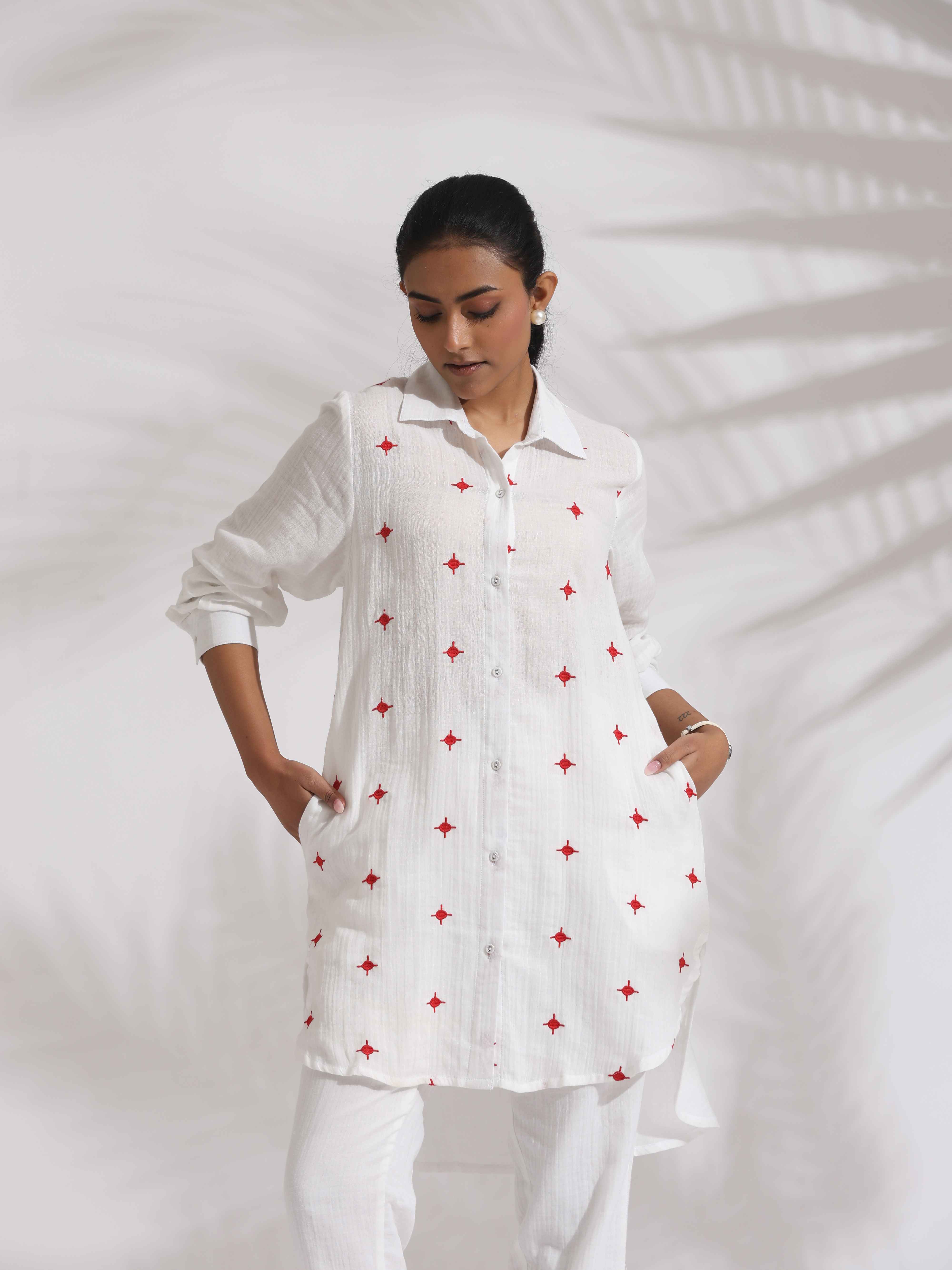 trueBrowns White Cotton Embroidered Kurta Co-ord Set