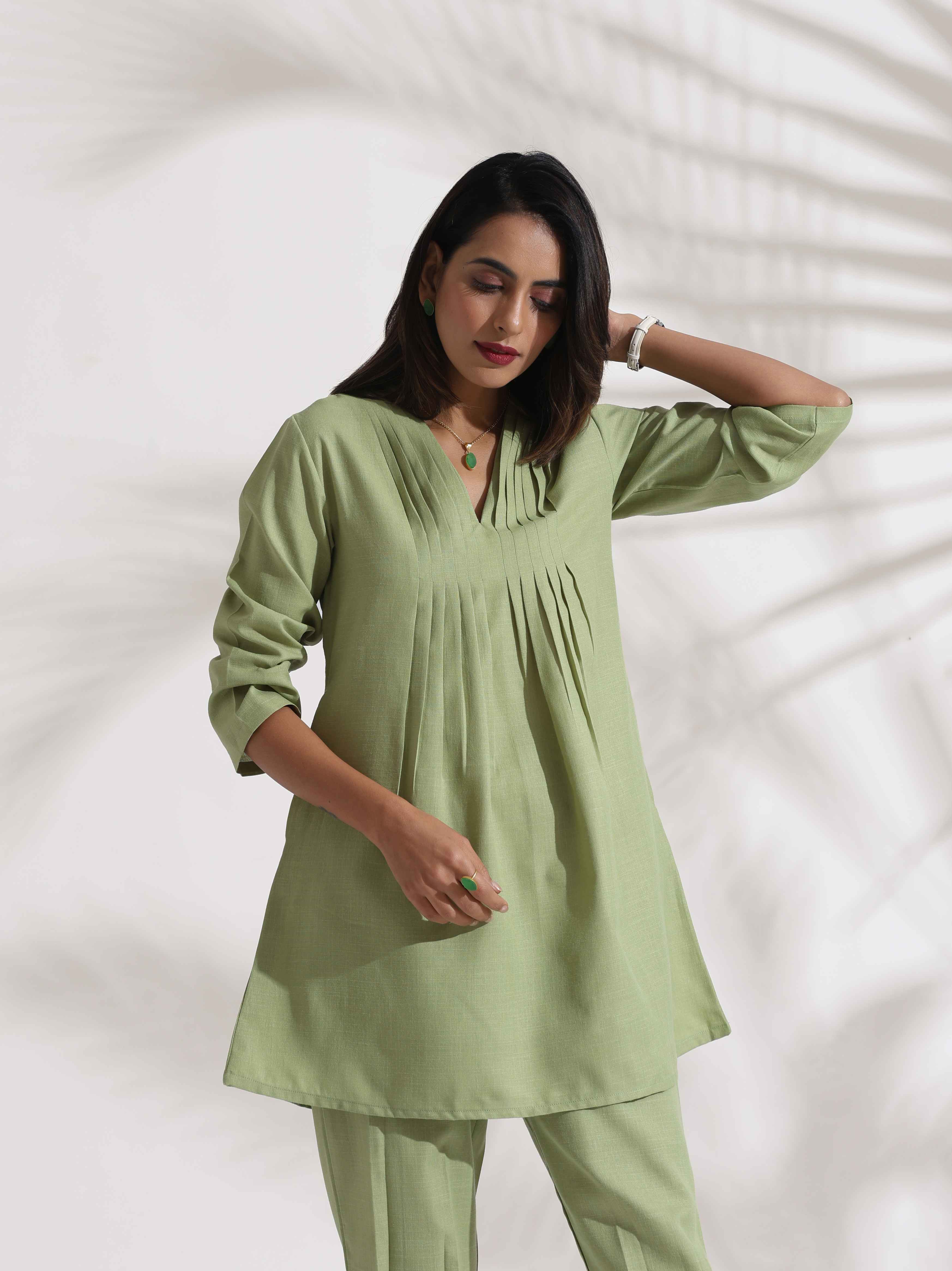 trueBrowns Green Slub Pleated Co-ord Set