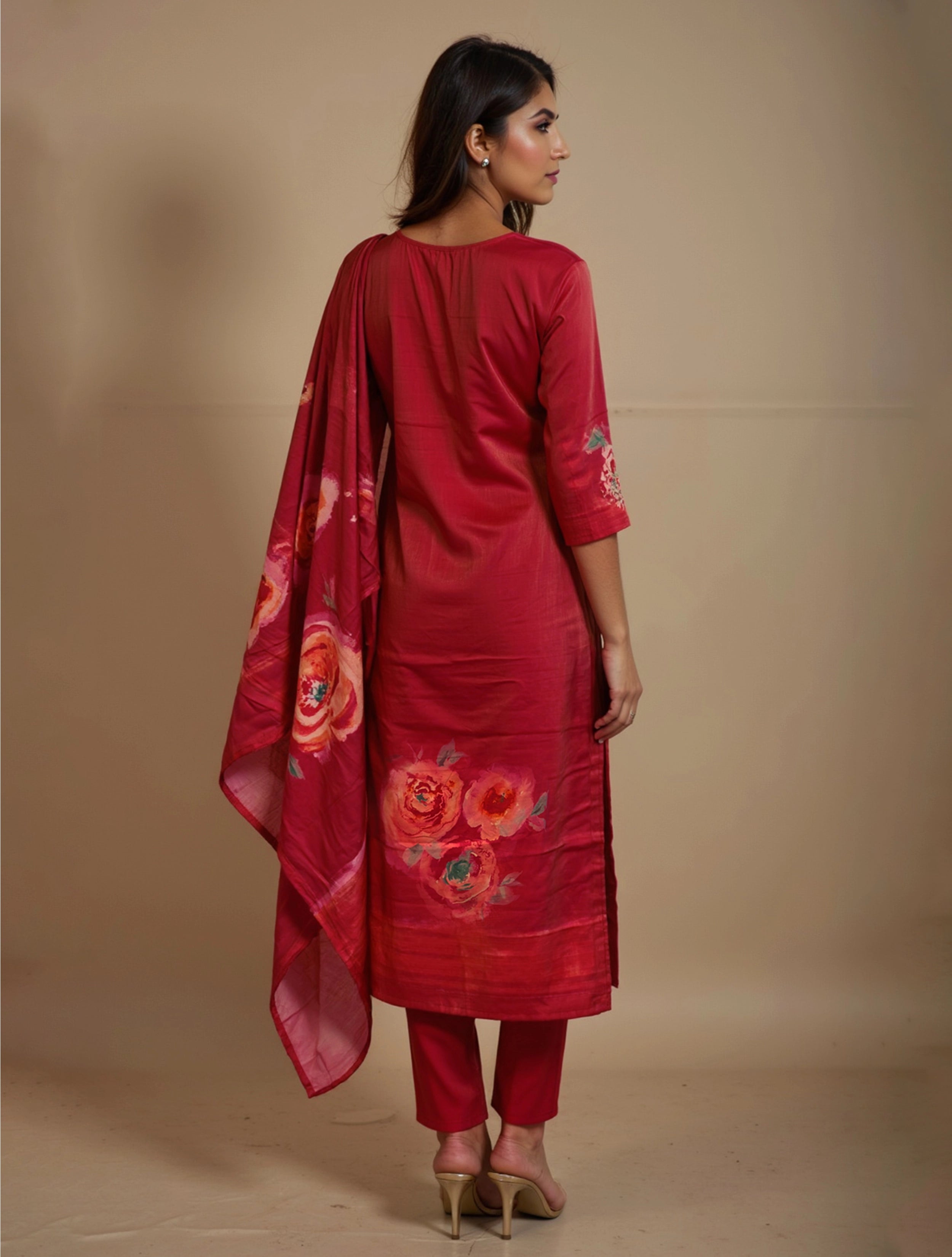 trueBrowns Pink Floral Print Kurta Pant Dupatta Set