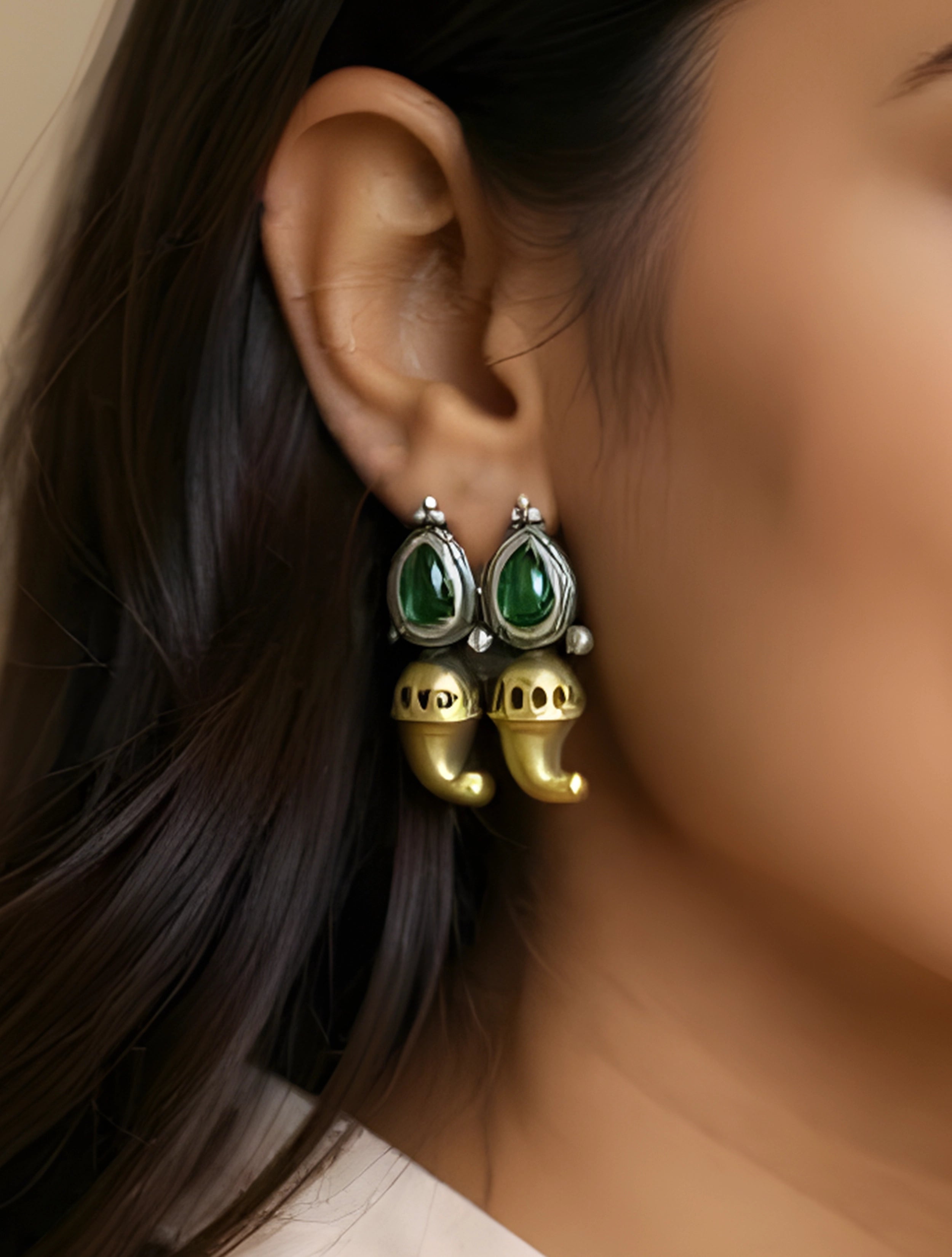 trueBrowns Silver Gold Tone Stud Earrings