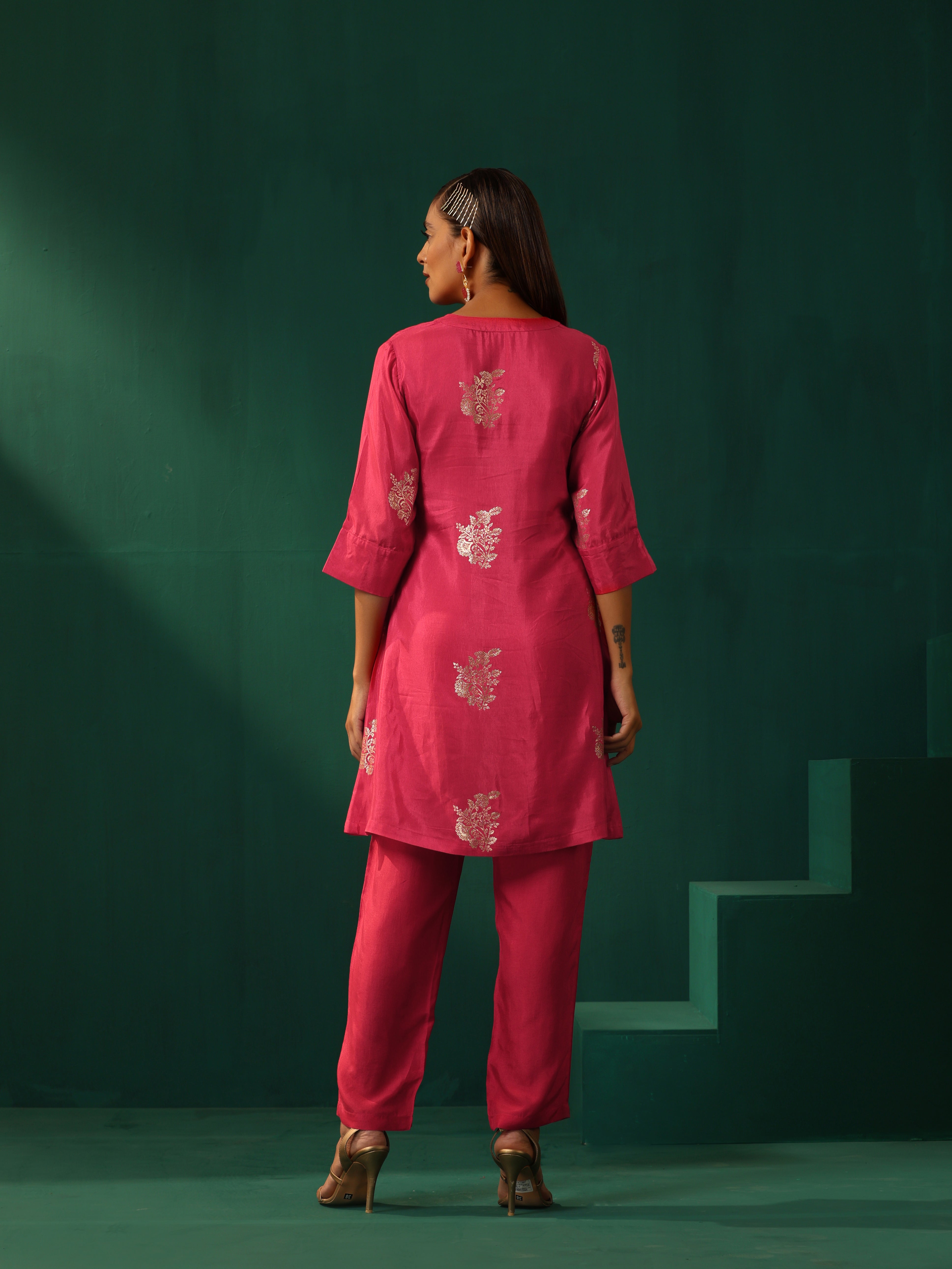 trueBrowns Pink Floral Viscose Silk Co-ord Set