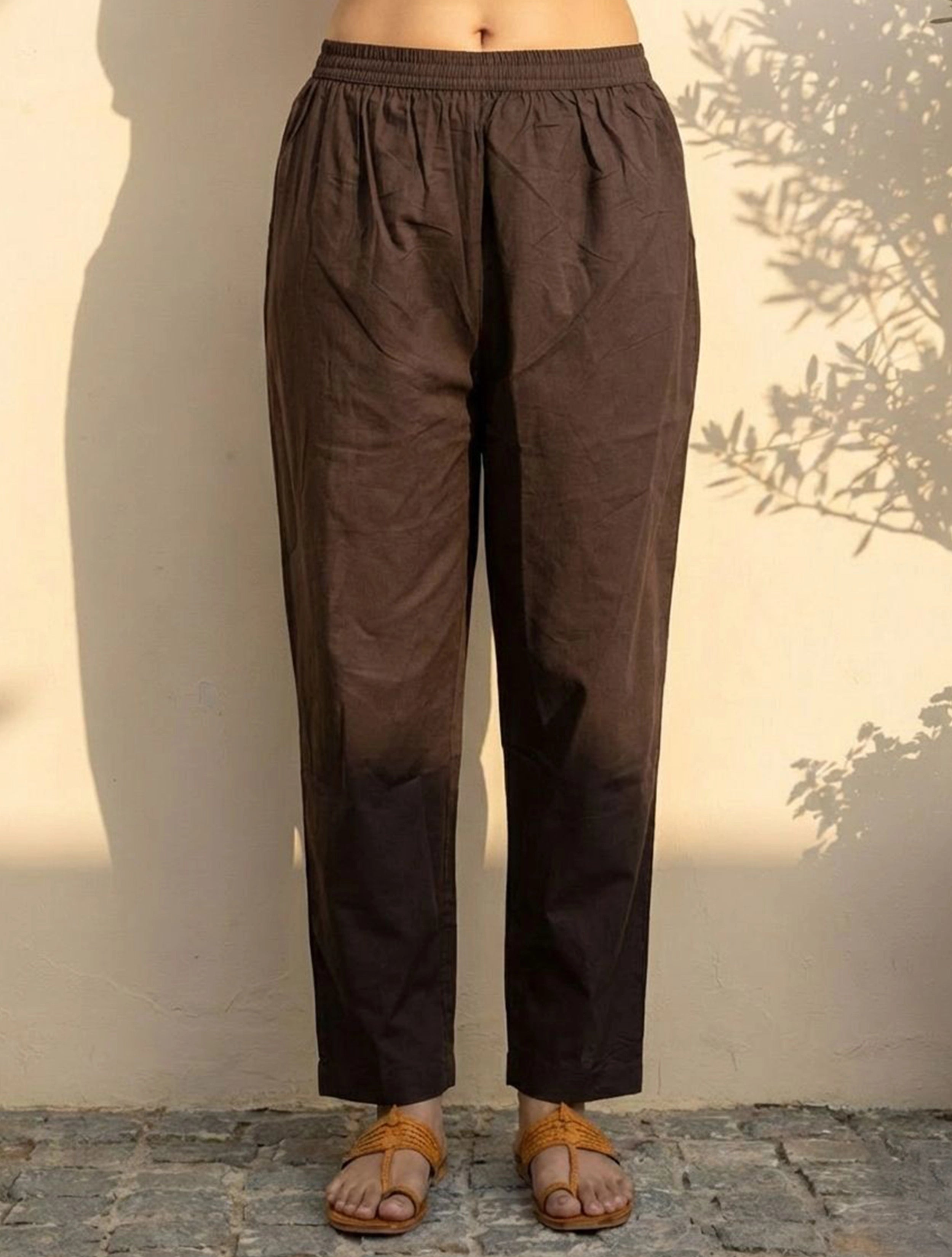 trueBrowns Maroon Printed Round With V Neck Kurta Pant Dupatta Set