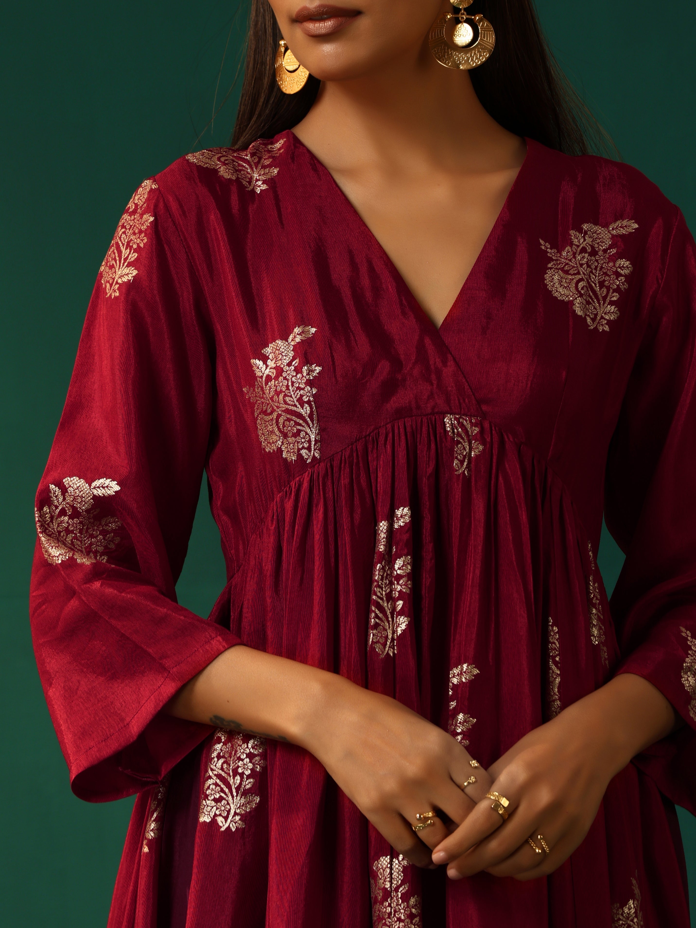 trueBrowns Maroon Floral Viscose Silk Kurta Pant Set