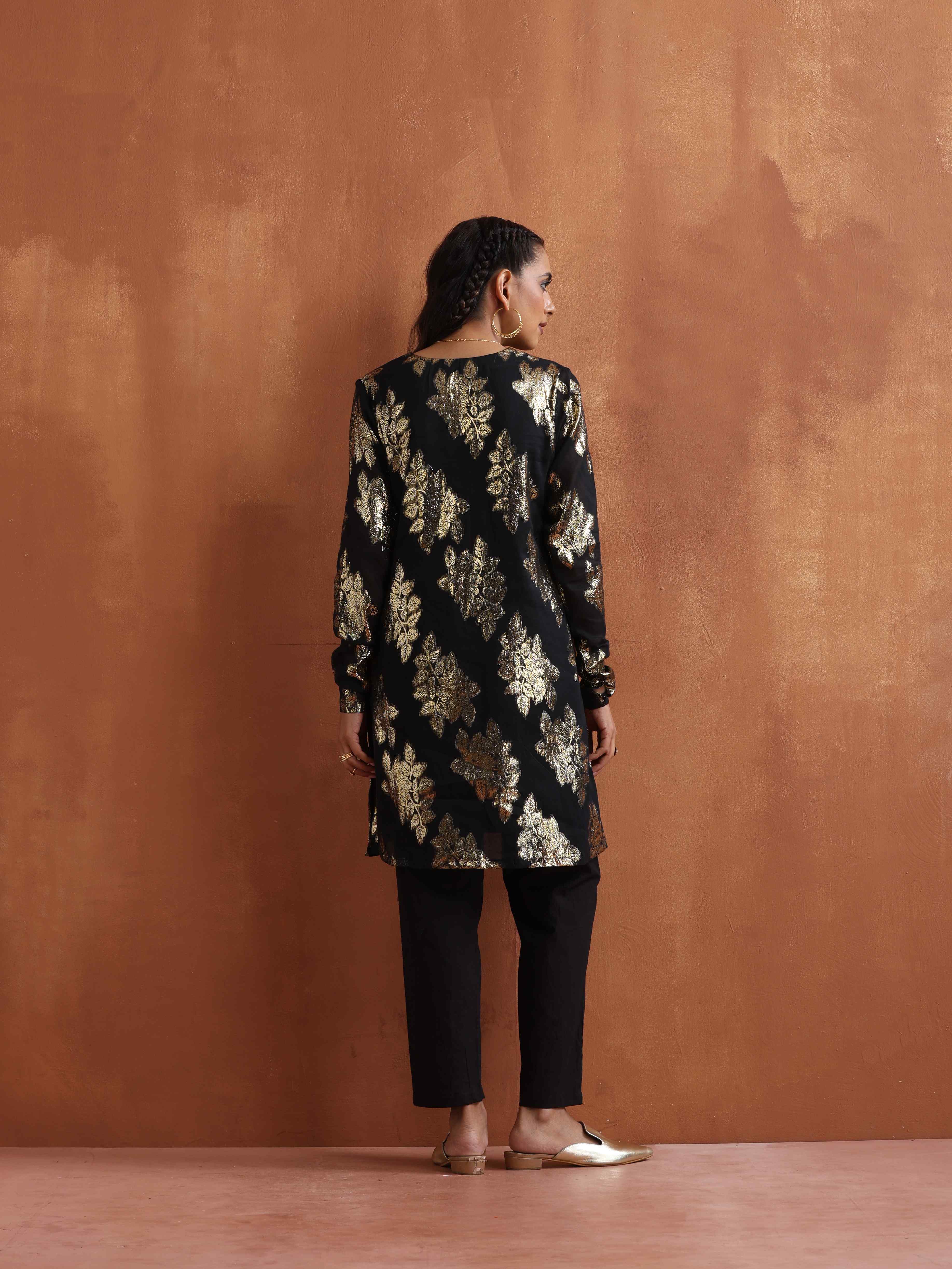 trueBrowns Black Metallic Straight Kurta Co-ord Set