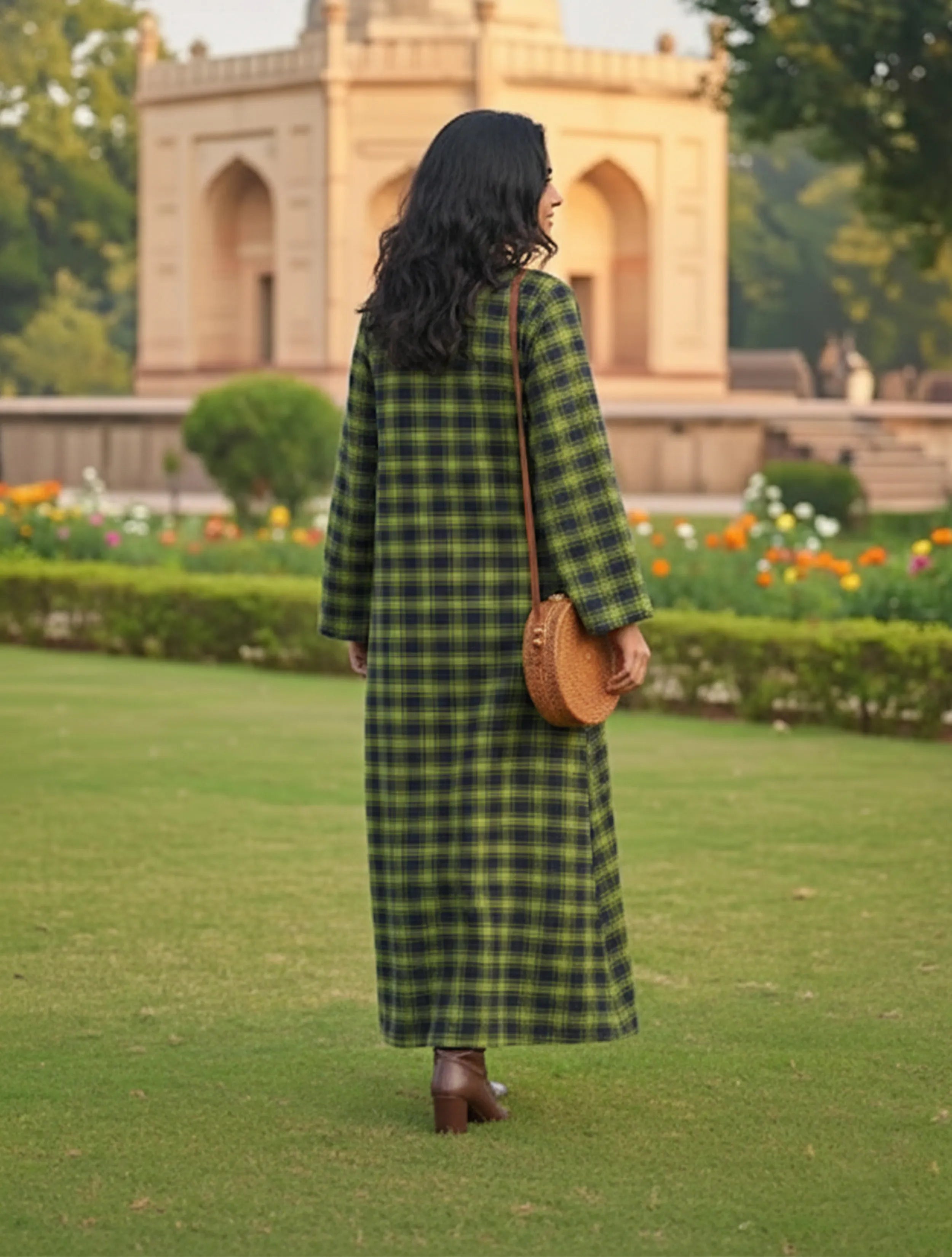 trueBrowns Green Black Straight Maxi Woollen Dress