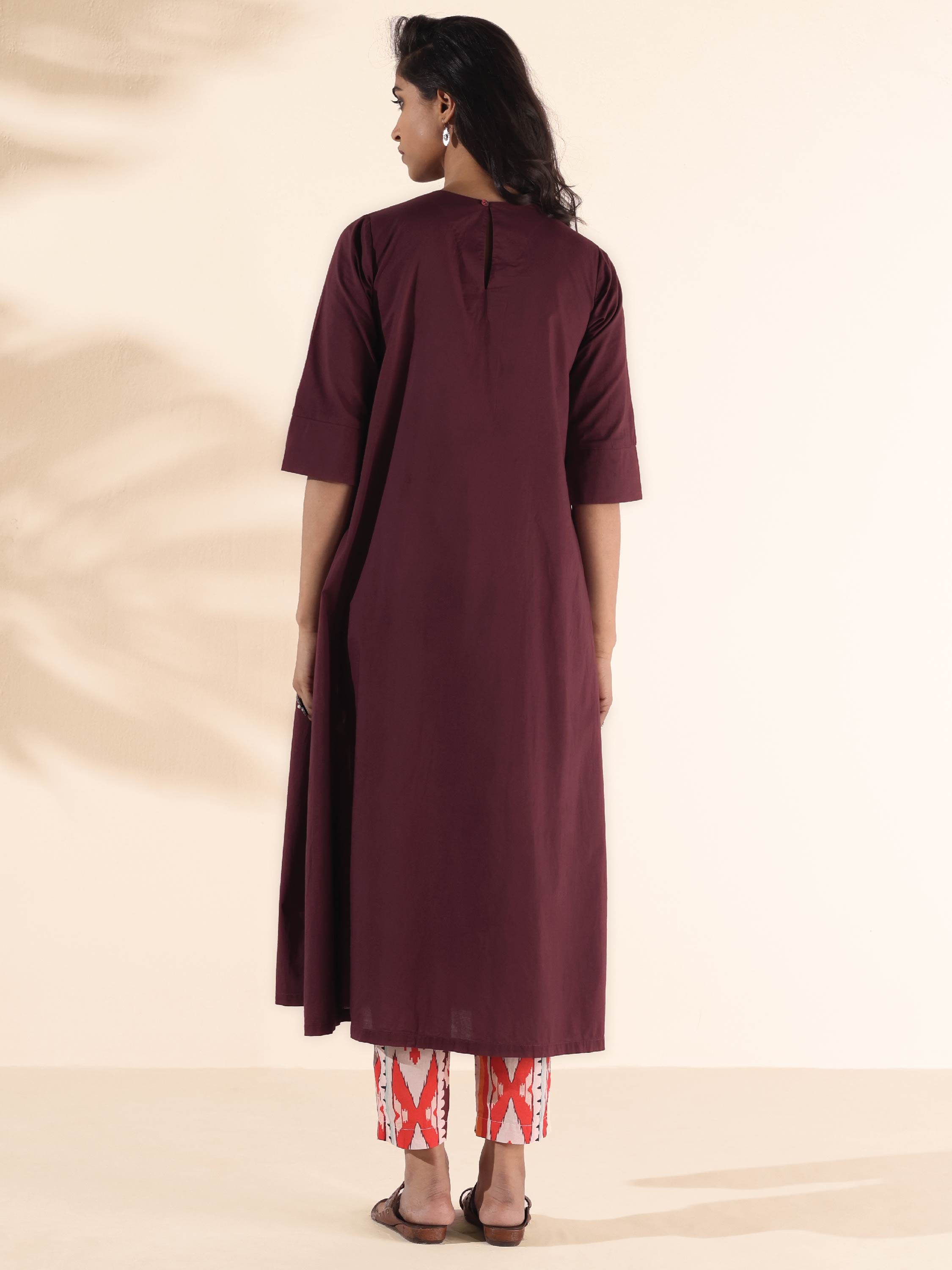 trueBrowns Maroon Cotton Ikat Slit Kurta Pant Set