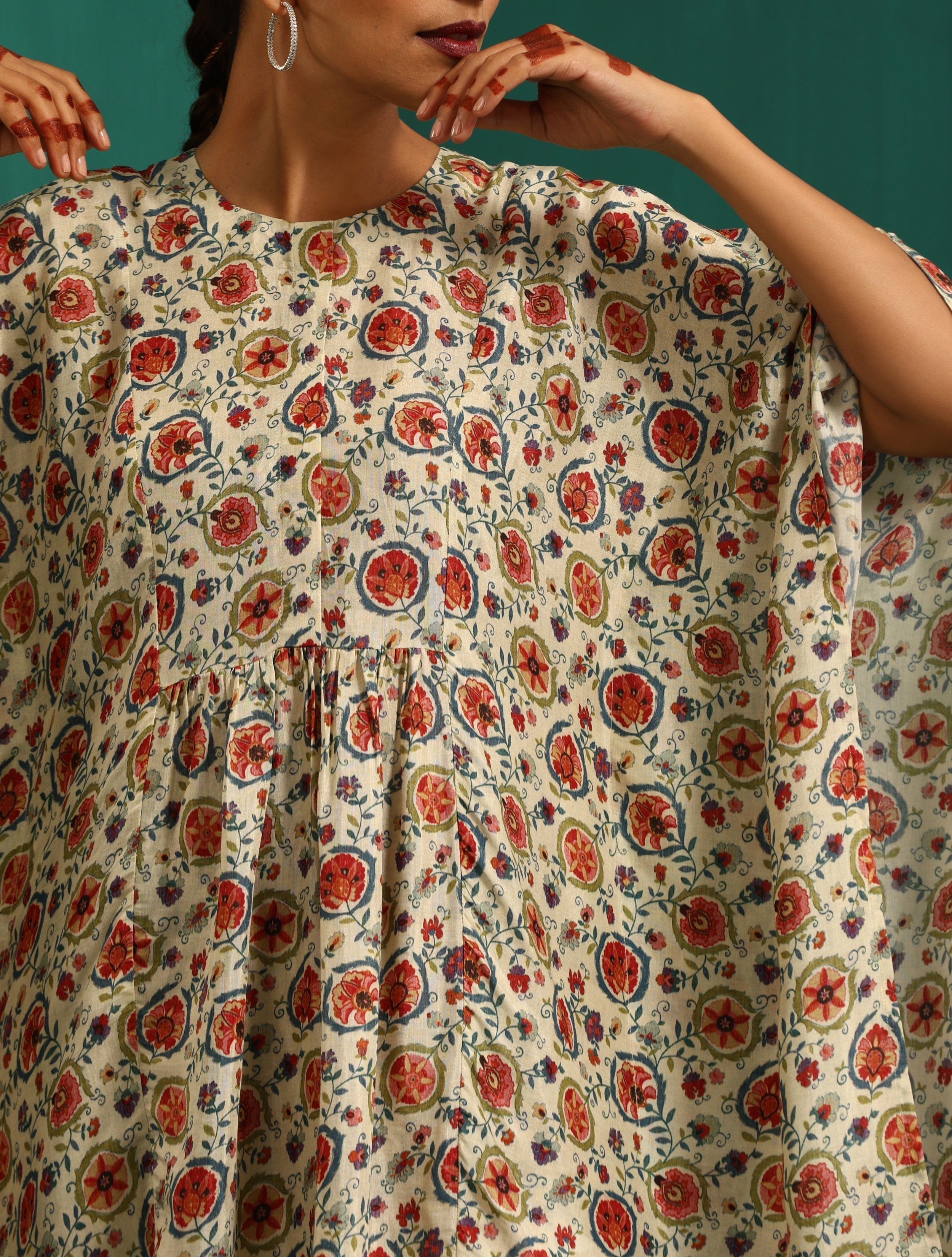 trueBrowns Off white Floral Muslin Silk Printed Kaftan Co-ord Set