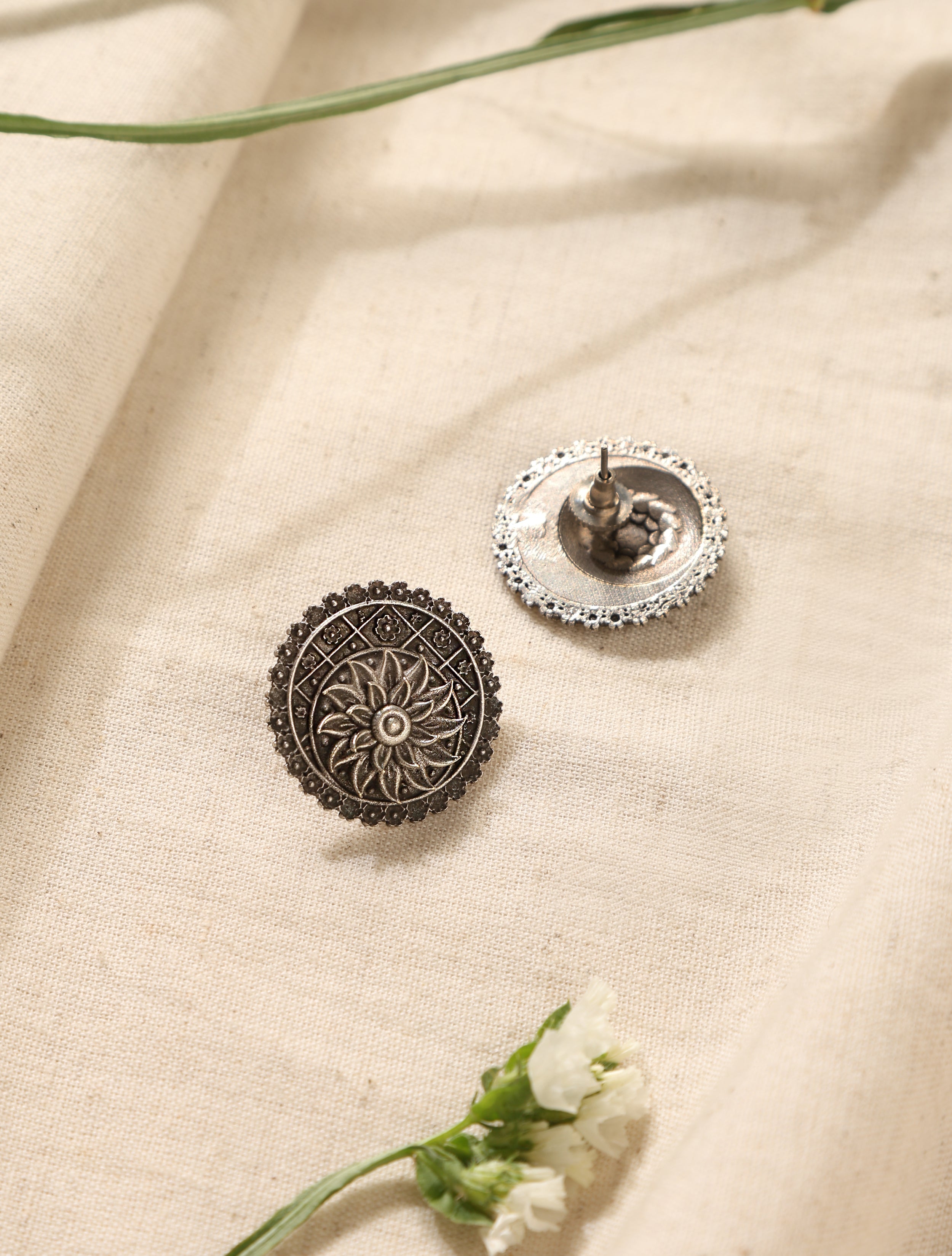 trueBrowns Silver Circular Floral Earrings