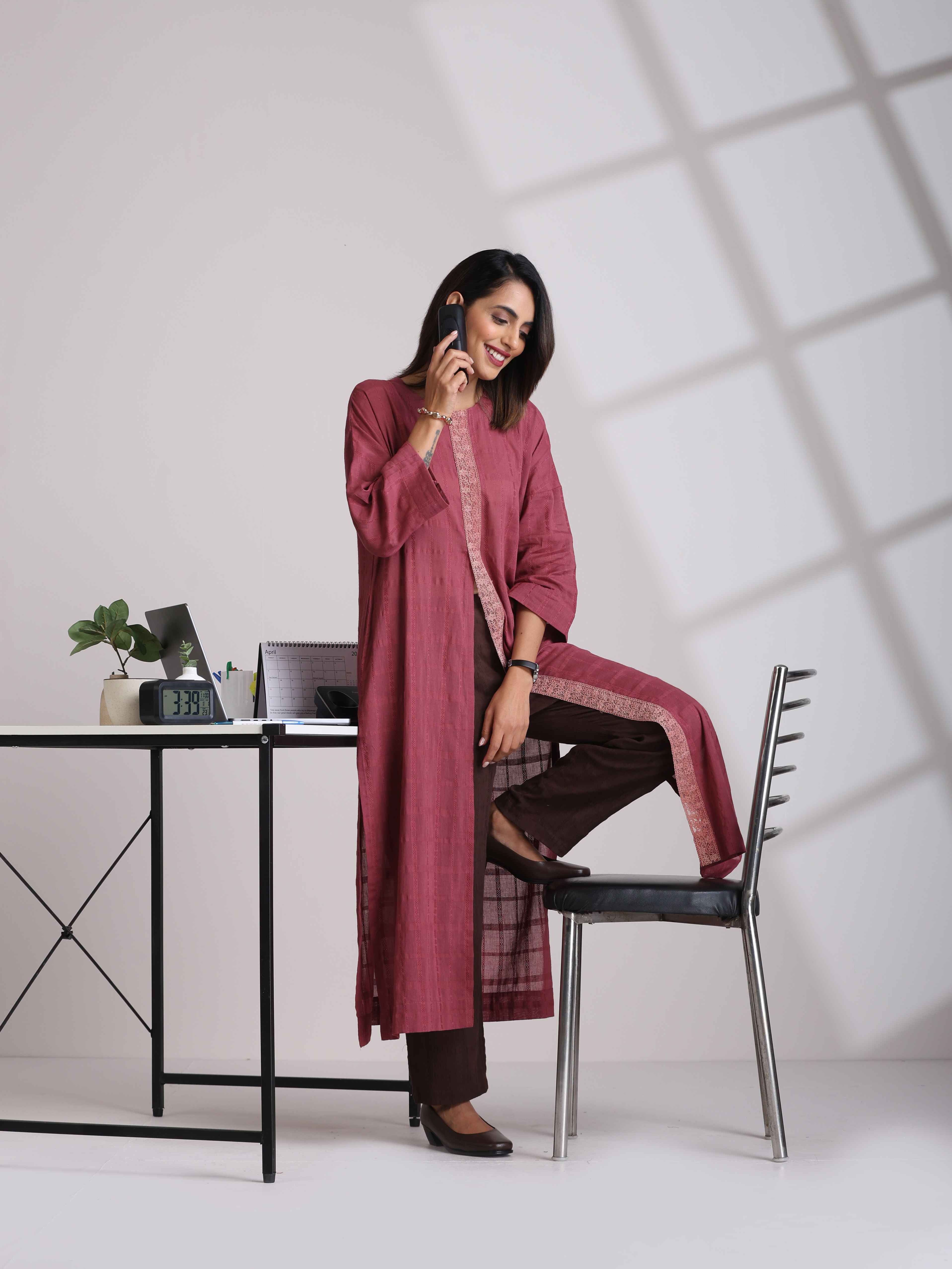 trueBrowns Mauve Cotton Dobby Front Slit Kurta Set
