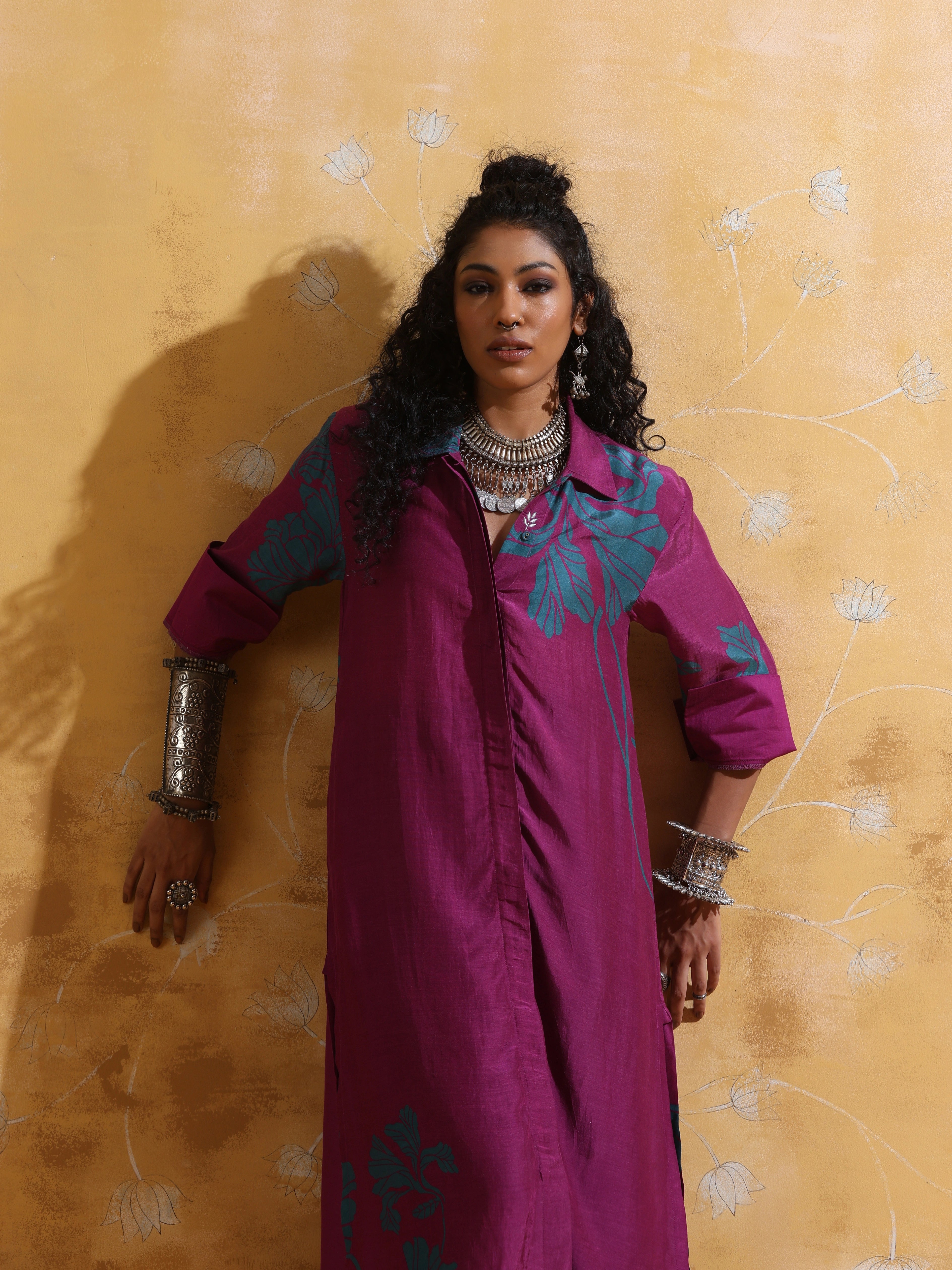 trueBrowns Purple Teal Floral Print Muslin Silk Straight Kurta Set