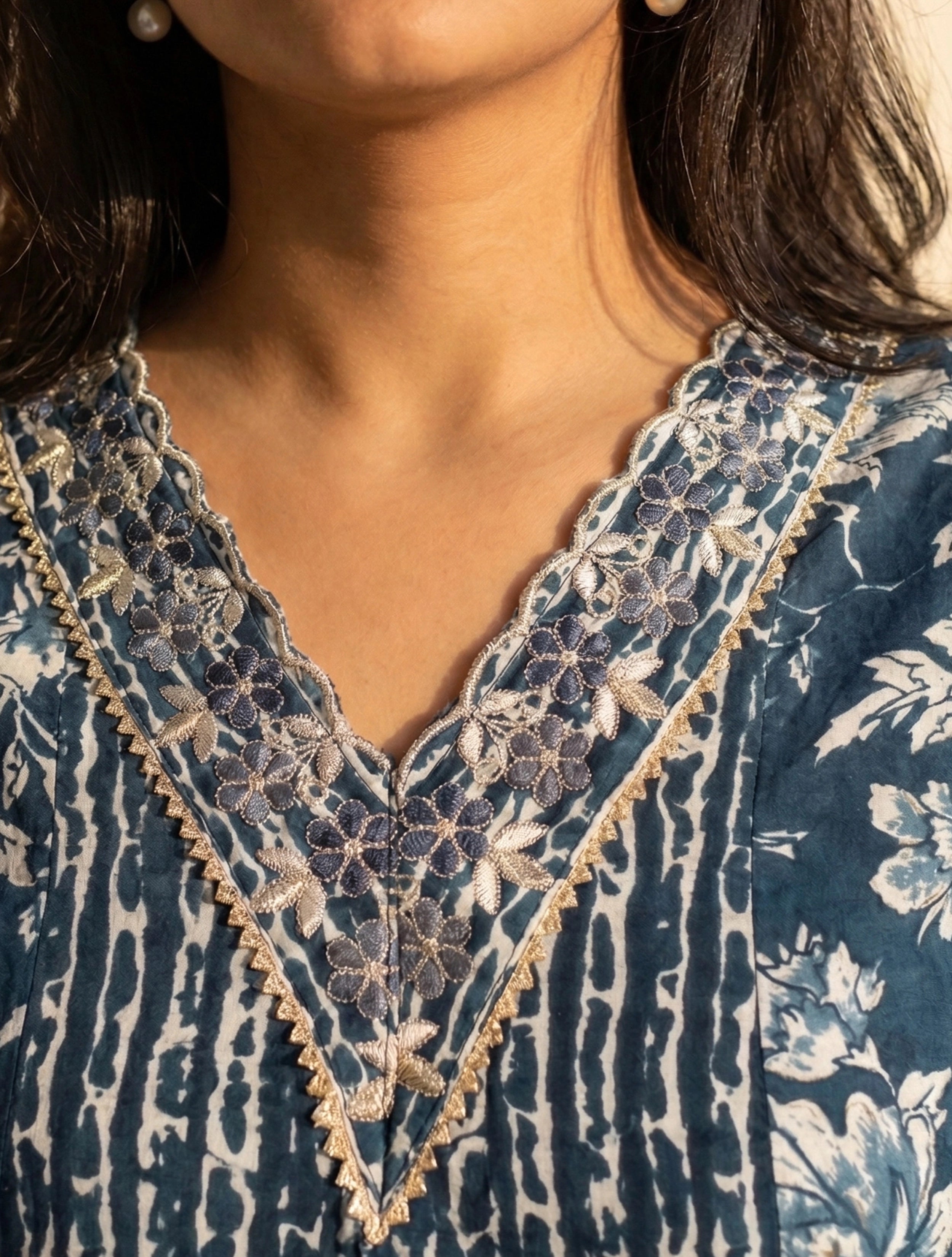 trueBrowns Blue Floral Print Embroidered Anarkali Kurta Pant Dupatta Set