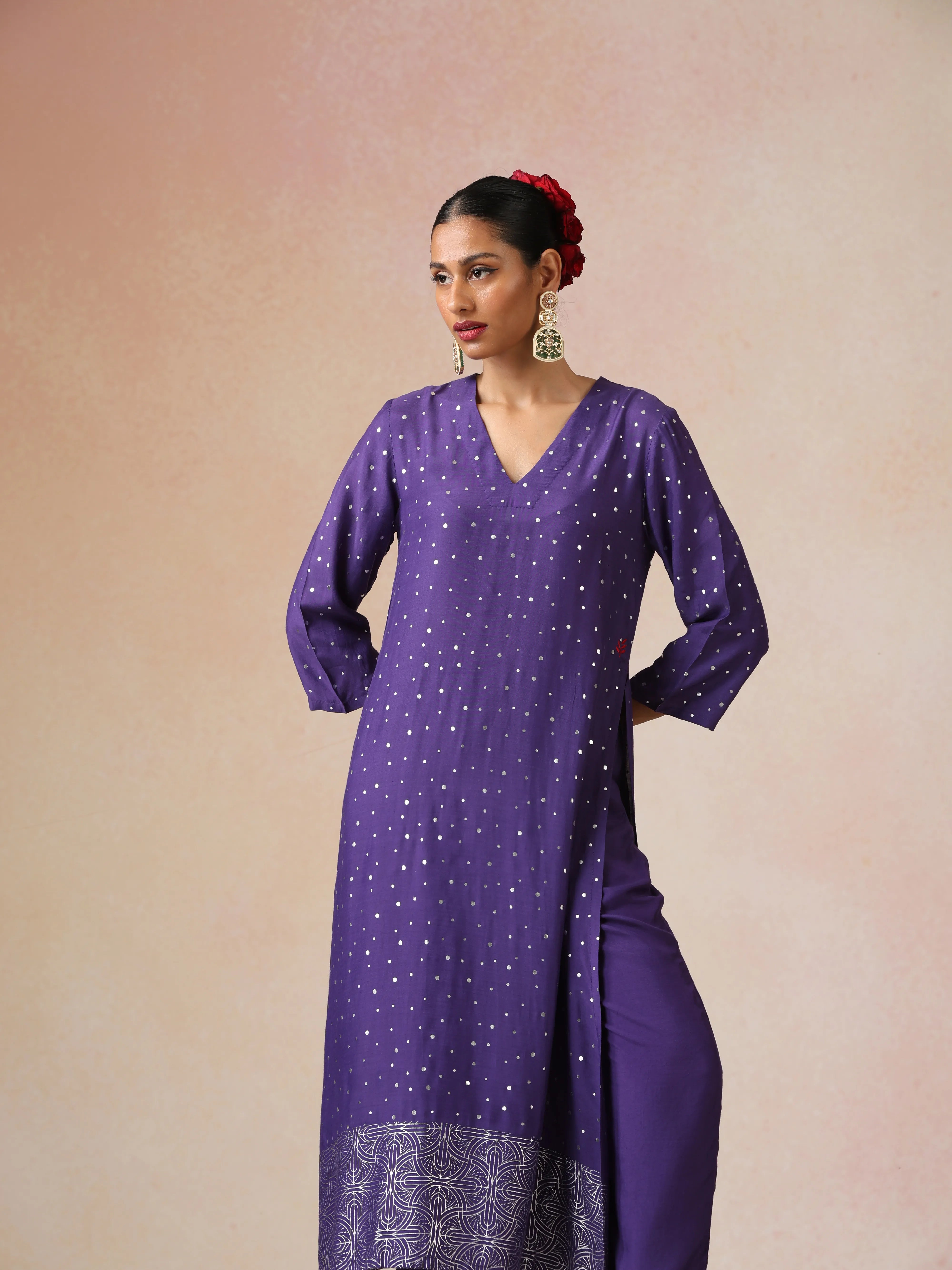 trueBrowns Purple Silver Foil Print Muslin Silk Straight High-Slit Kurta Set