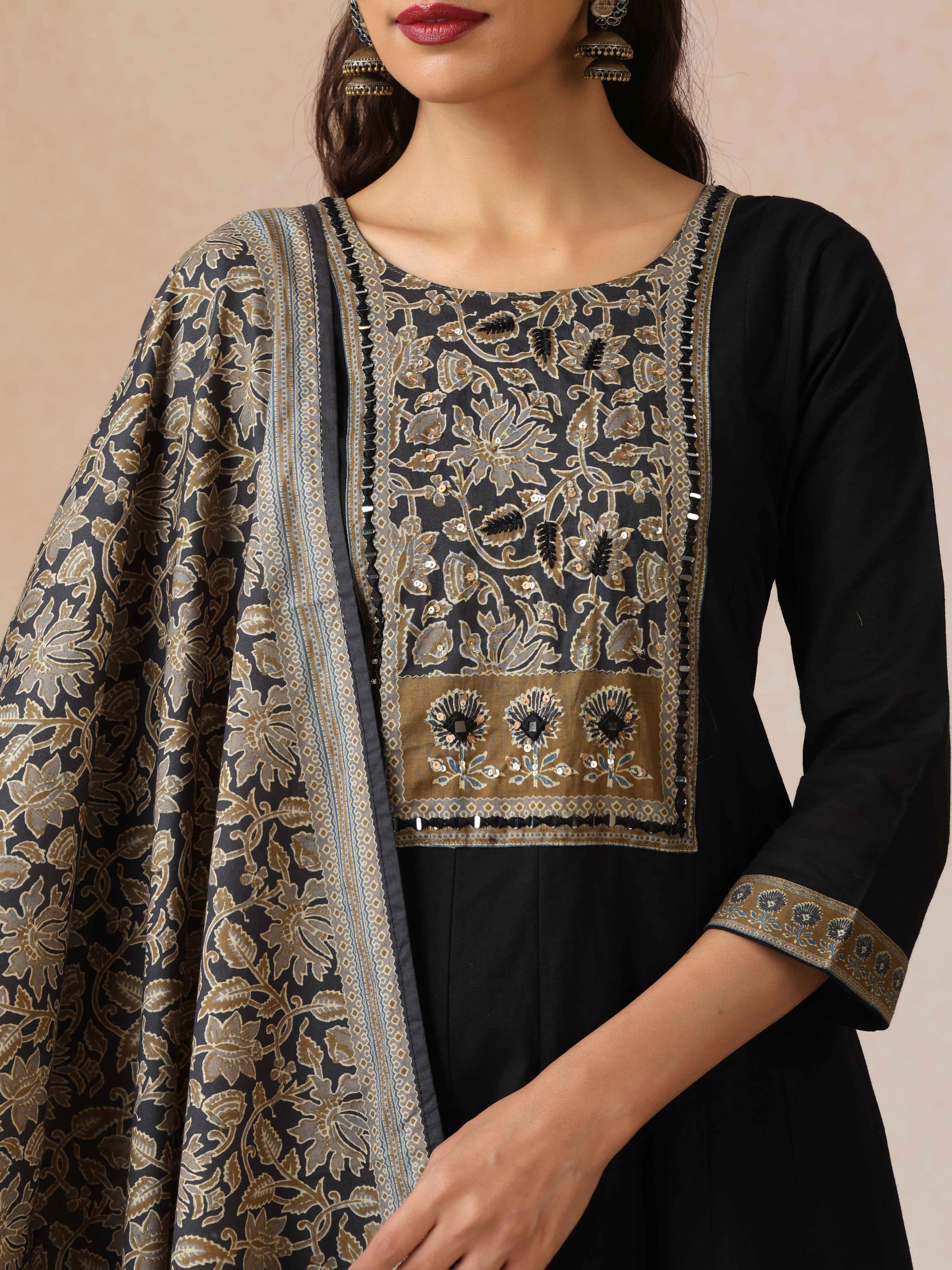 trueBrowns Black Embroidered Anarkali Pant Dupatta Set