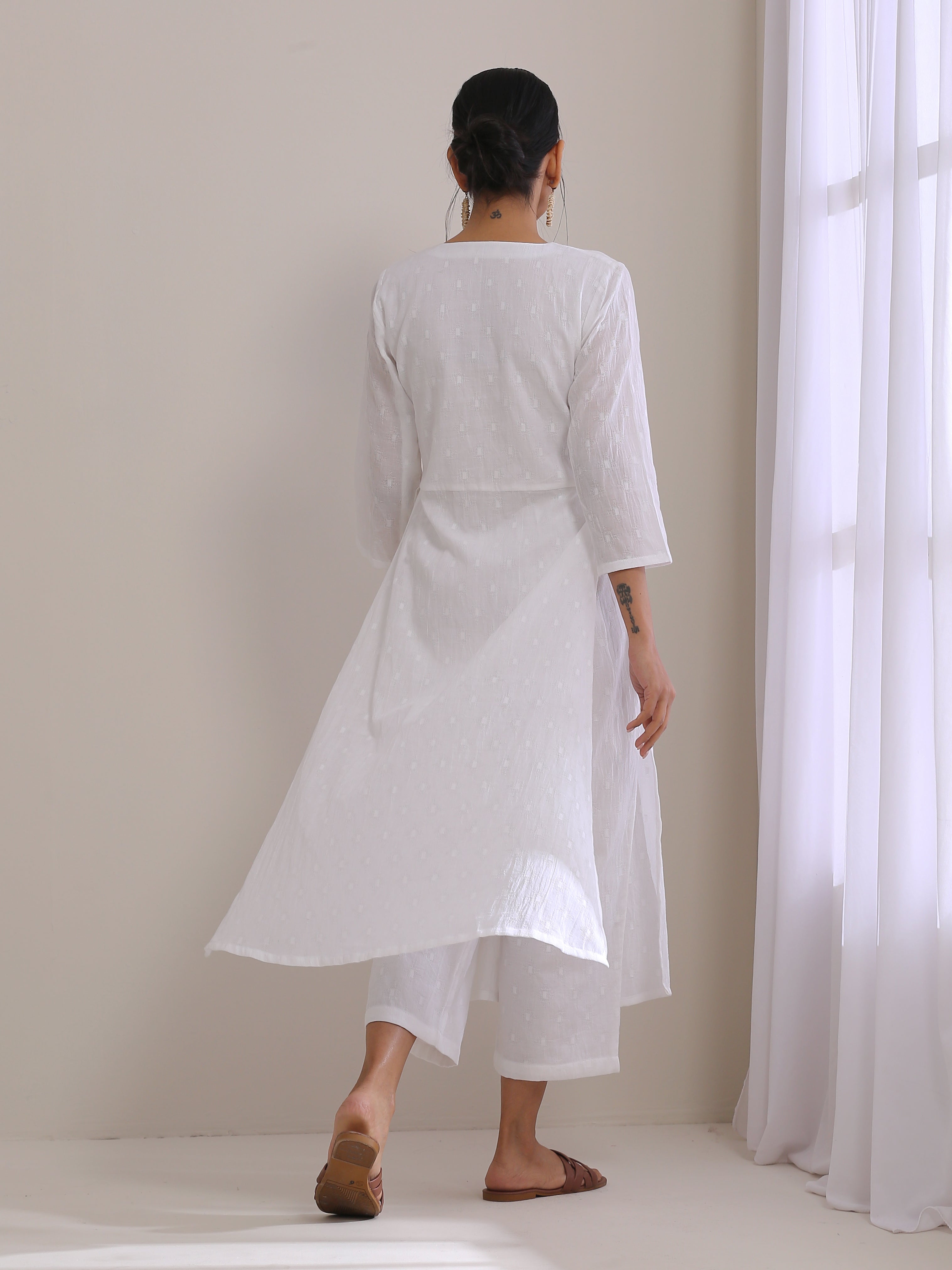 White Dobby High Slit Gathered Kurta Set