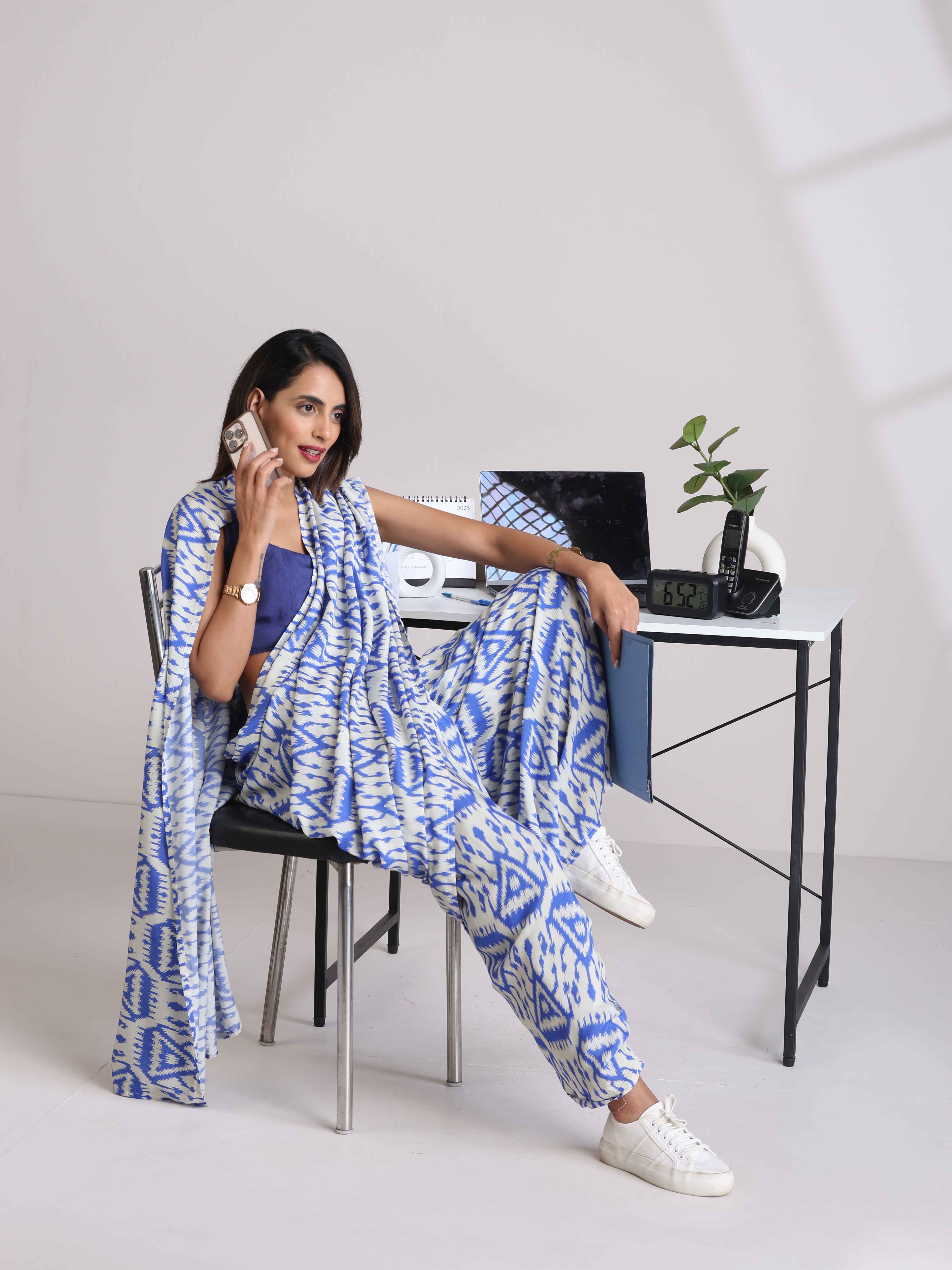 trueBrowns Blue Muslin Ikat Saree