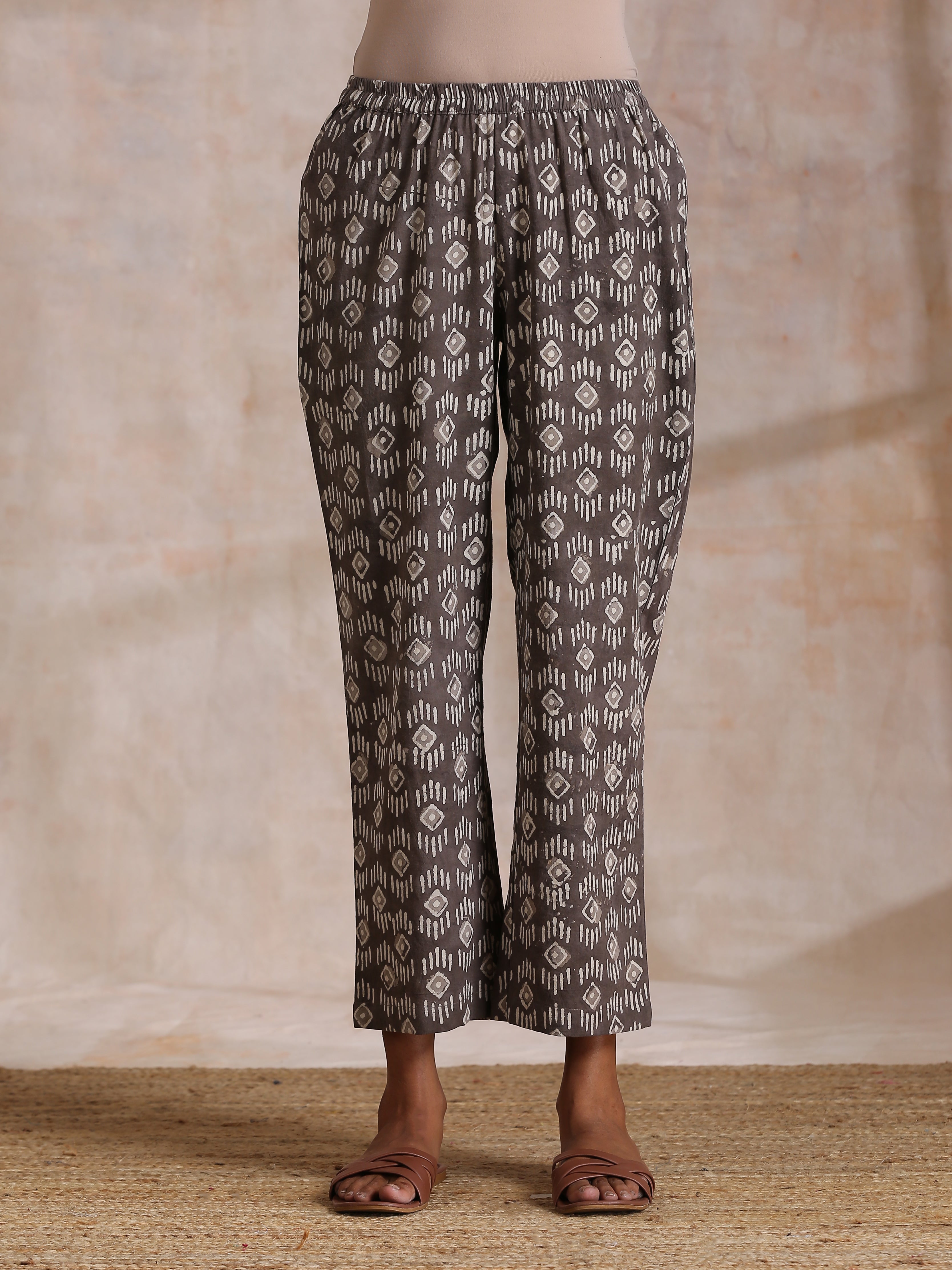 Clay Dabu Geometric Print Cotton Angrakha Kurta Pant Set