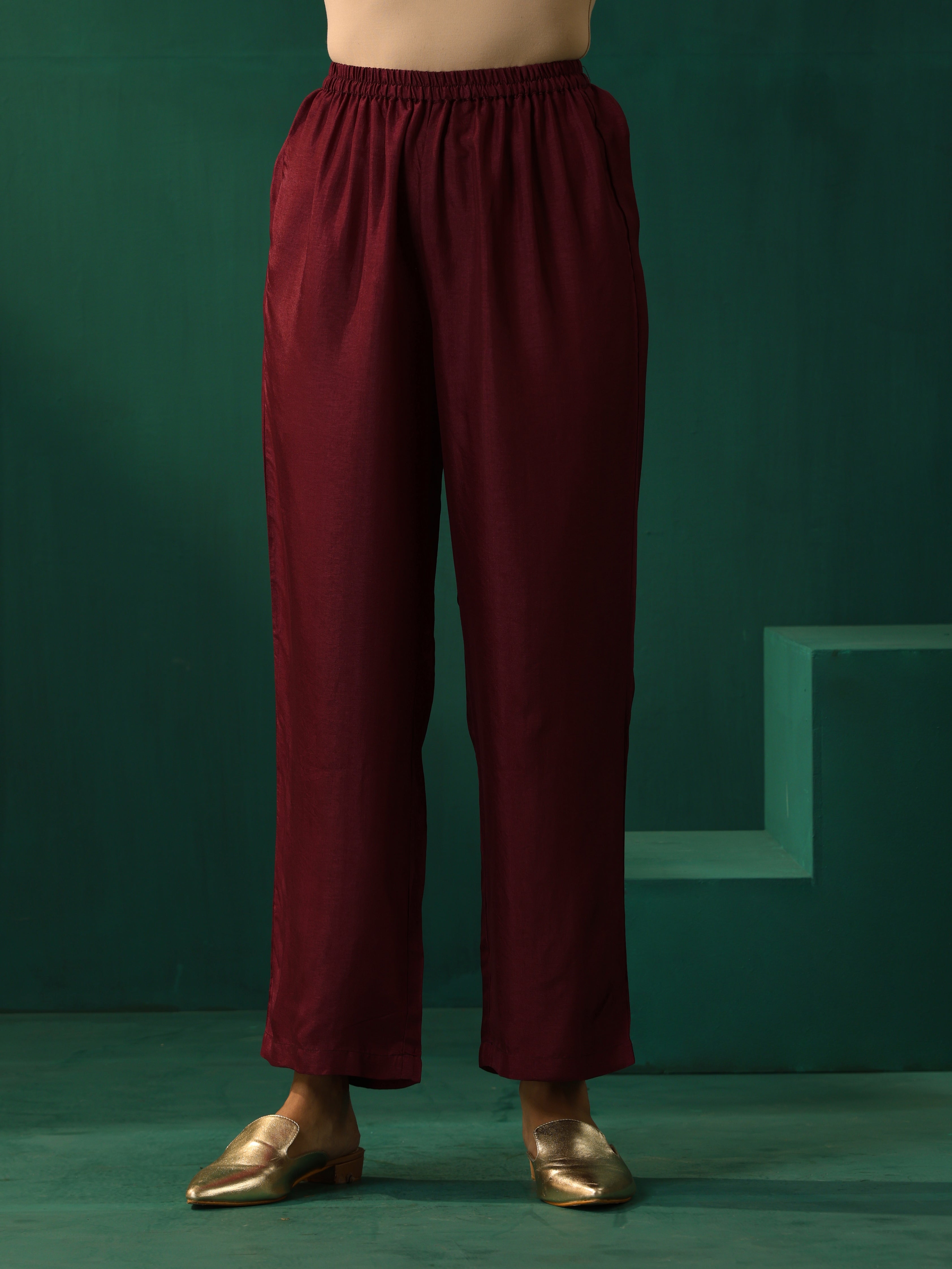 trueBrowns Wine Geometric Viscose Silk Slit Kurta Pant Set