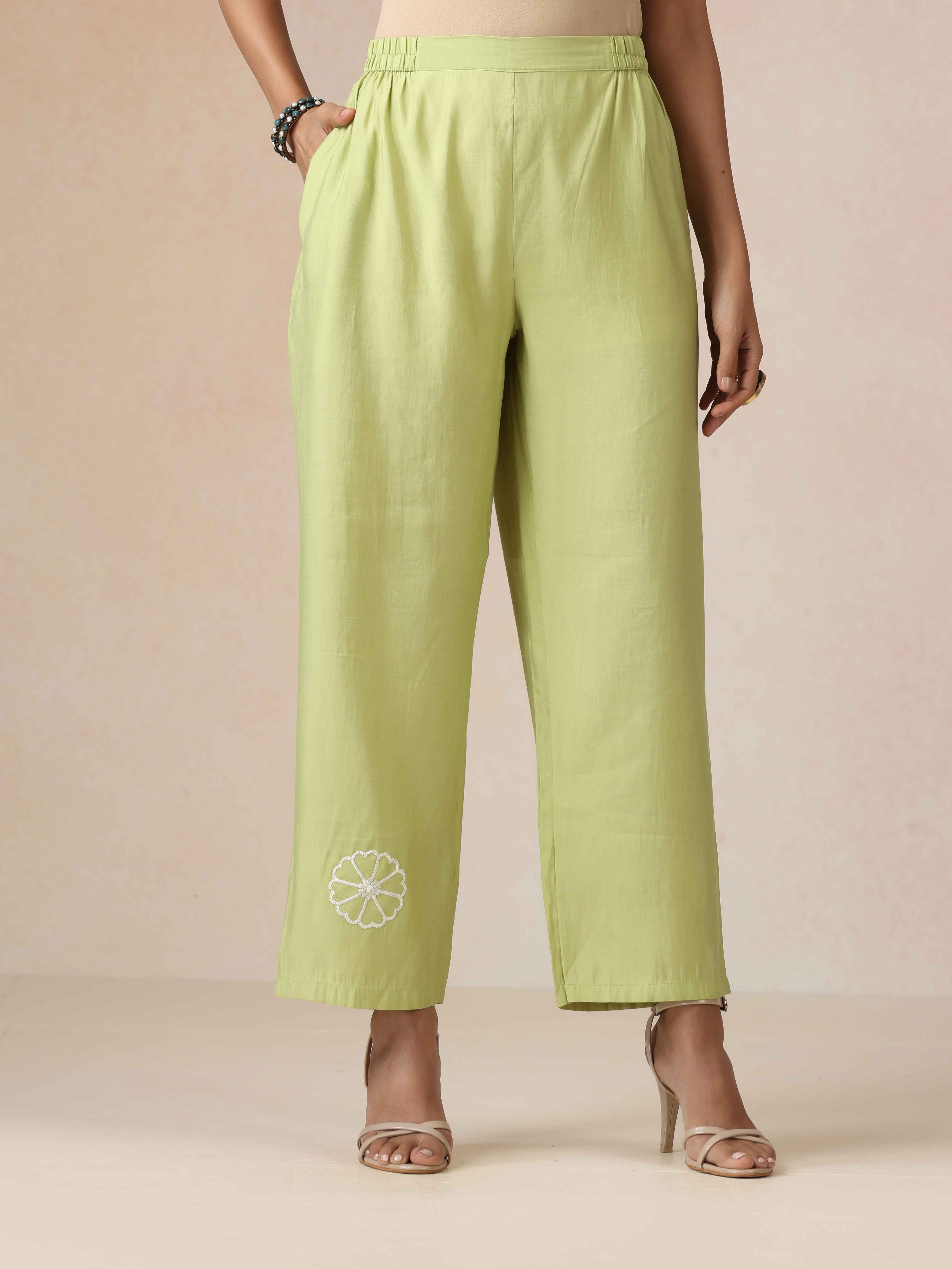 trueBrowns Green Embroidered Straight Kurta Co-Ord Set