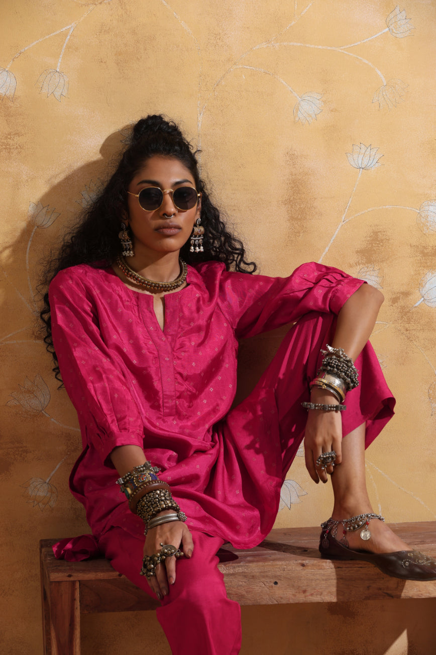 trueBrowns Pink Viscose Silk Kurta Co-ord Set