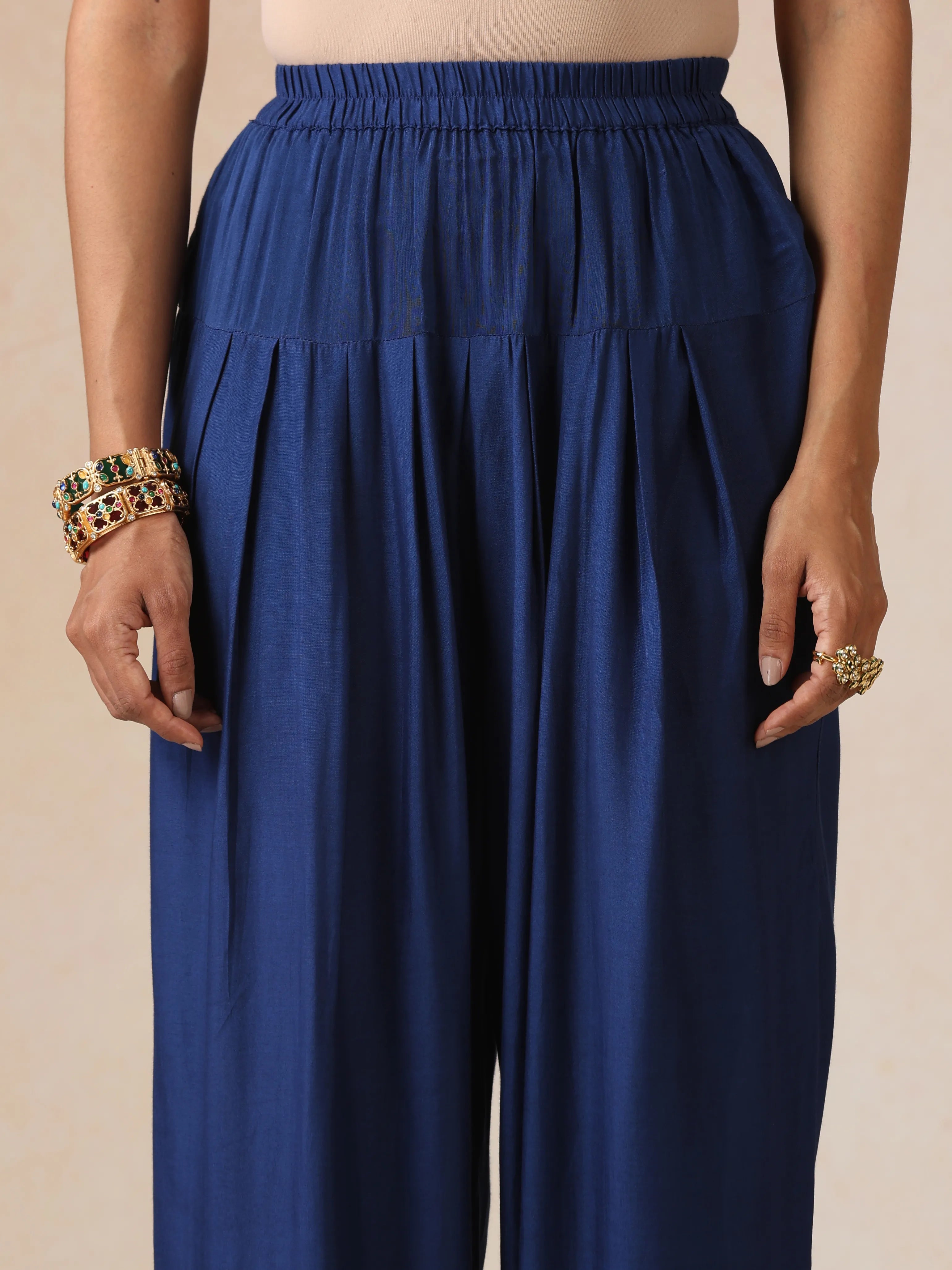 trueBrowns Blue Silver Foil Print Muslin Silk Kurta Farsi Pants Set