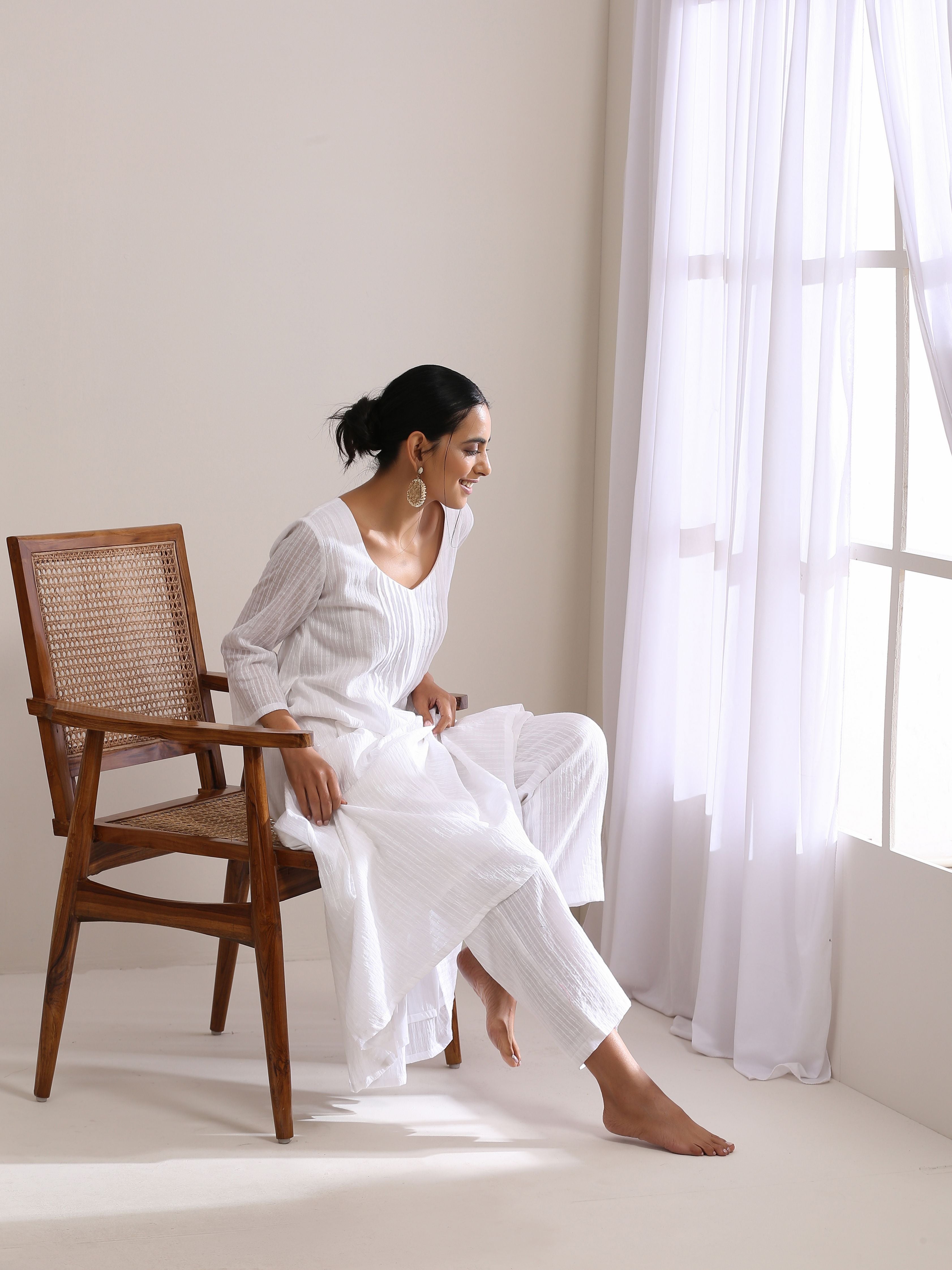 White Dobby Front Pleated Long Kurta Pant Set