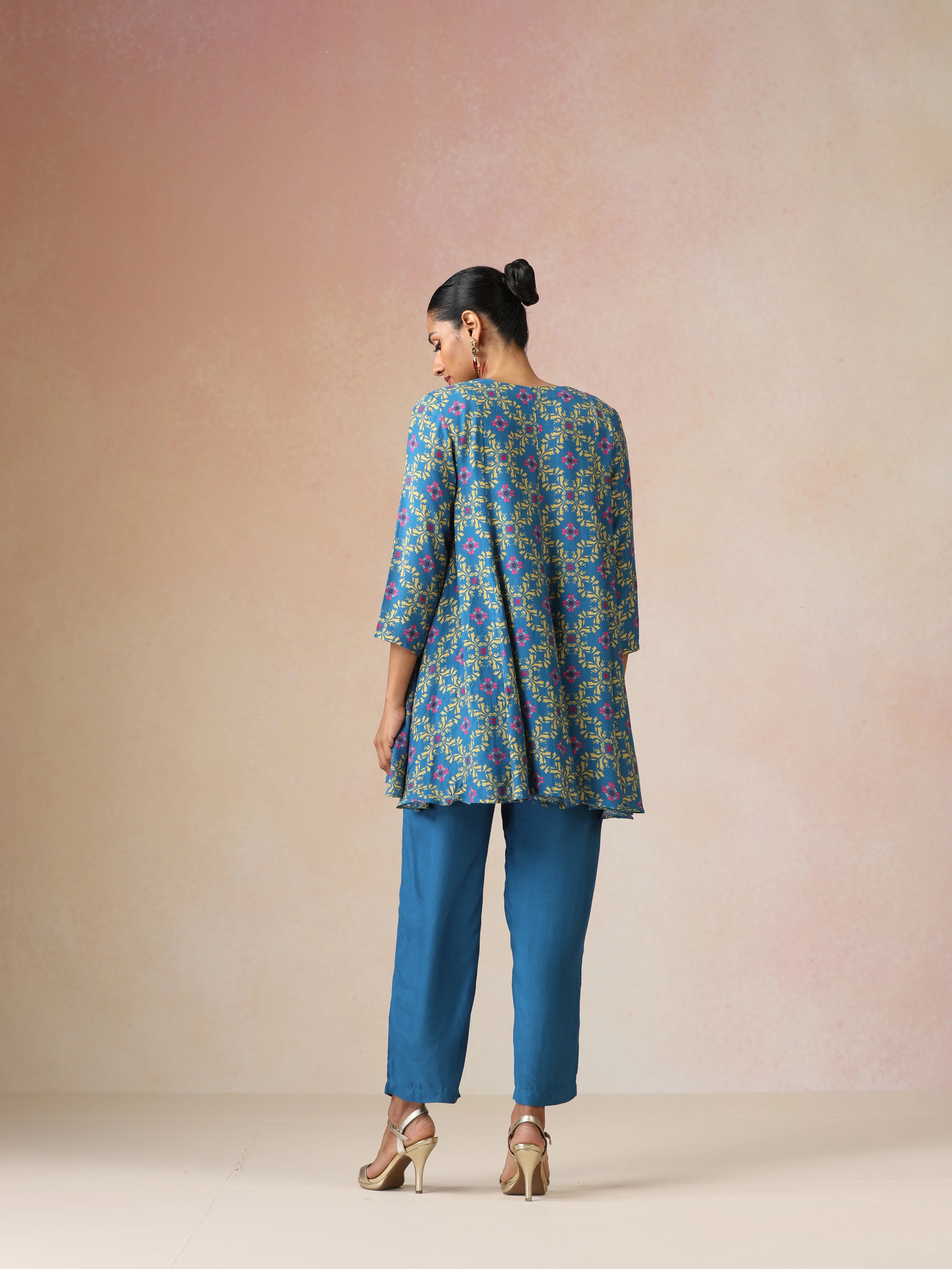 trueBrowns Blue Lime Jaal Print Viscose Flared Co-ord Set