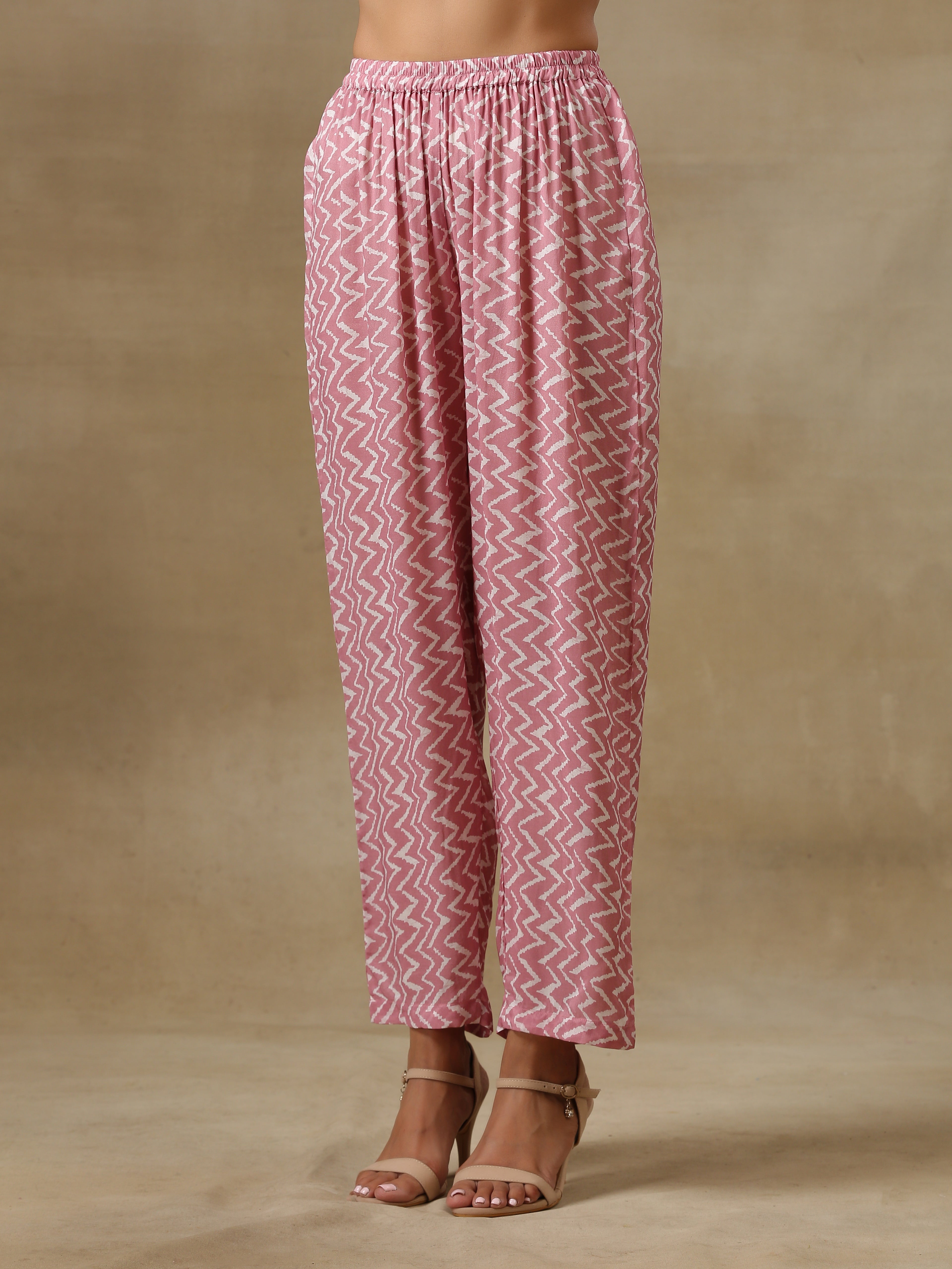 Light Mauve Bandhani Printed Silk Kaftan Kurta Pant Set