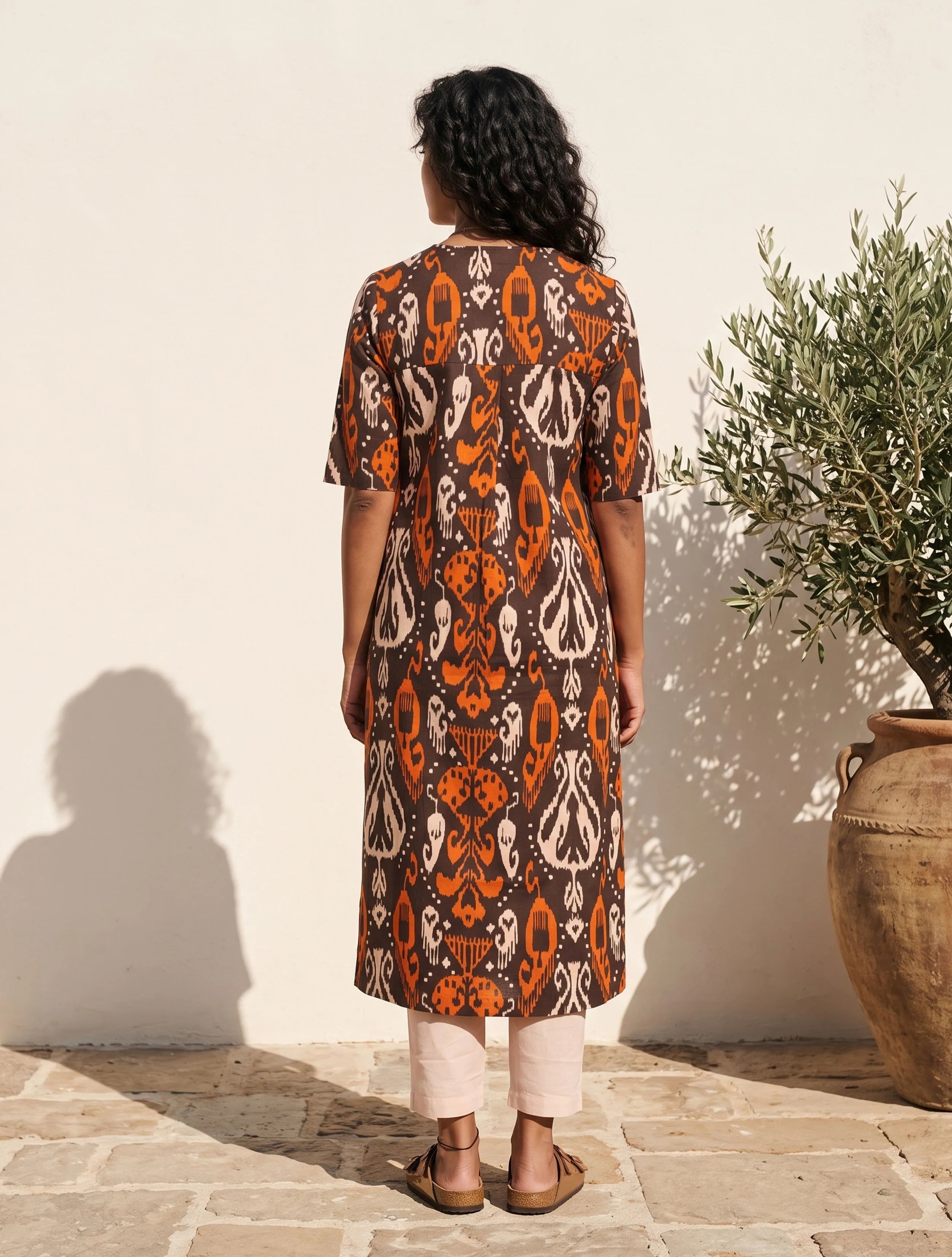 trueBrowns Cola Orange Ikat Print Cotton High-Slit Kurta Set