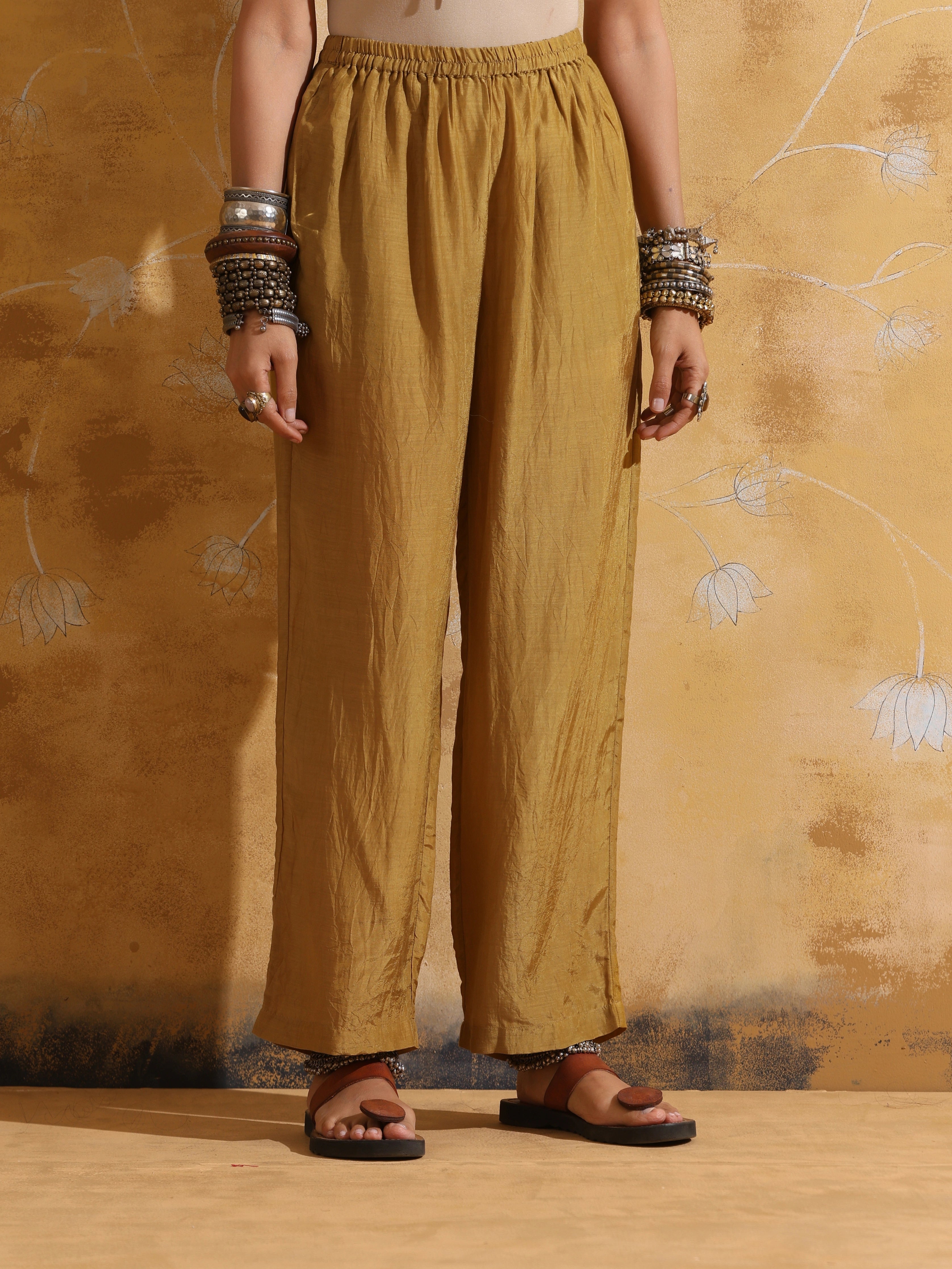 trueBrowns Purple Mustard Floral Print Muslin Silk High-Slit Kurta Set