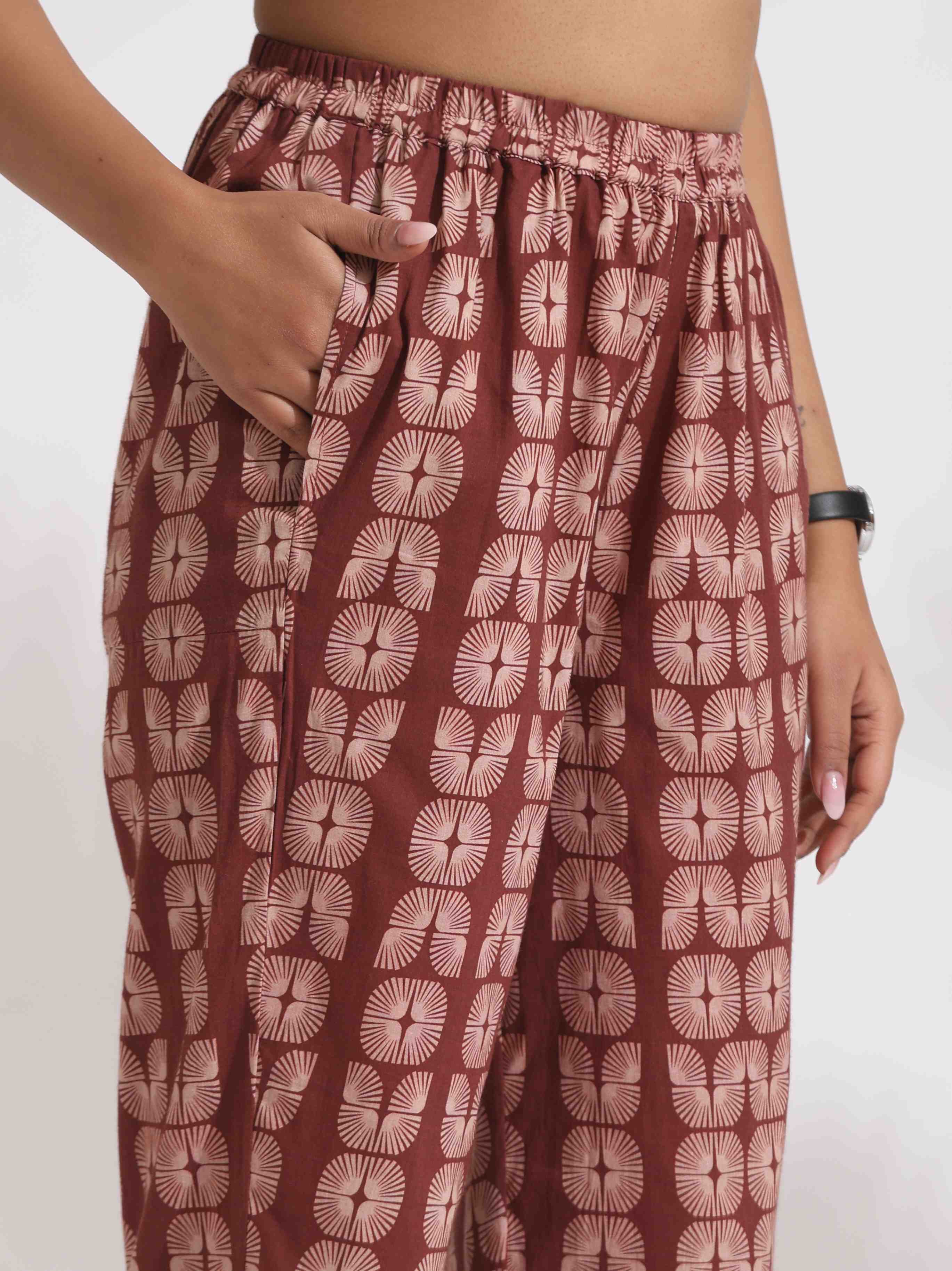 trueBrowns Brown Cotton Solid Kurta Co-ord Set