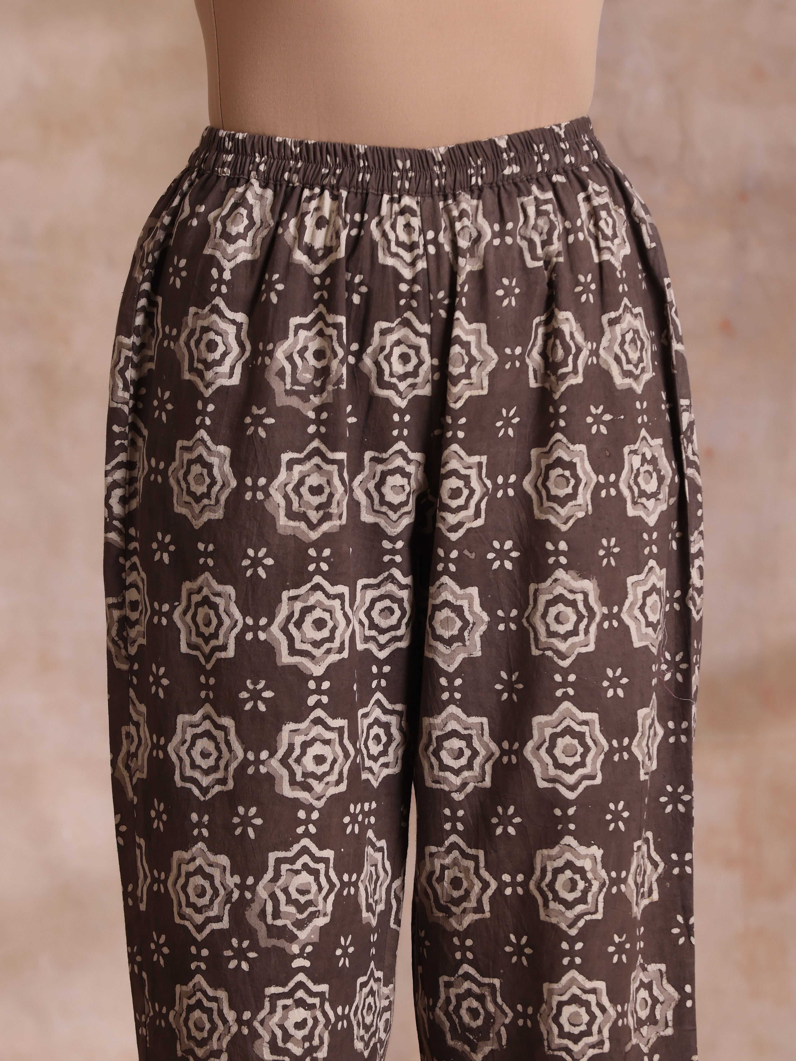 Clay Dabu Buta Print Cotton Sleeveless Flared Kurta Pant Set
