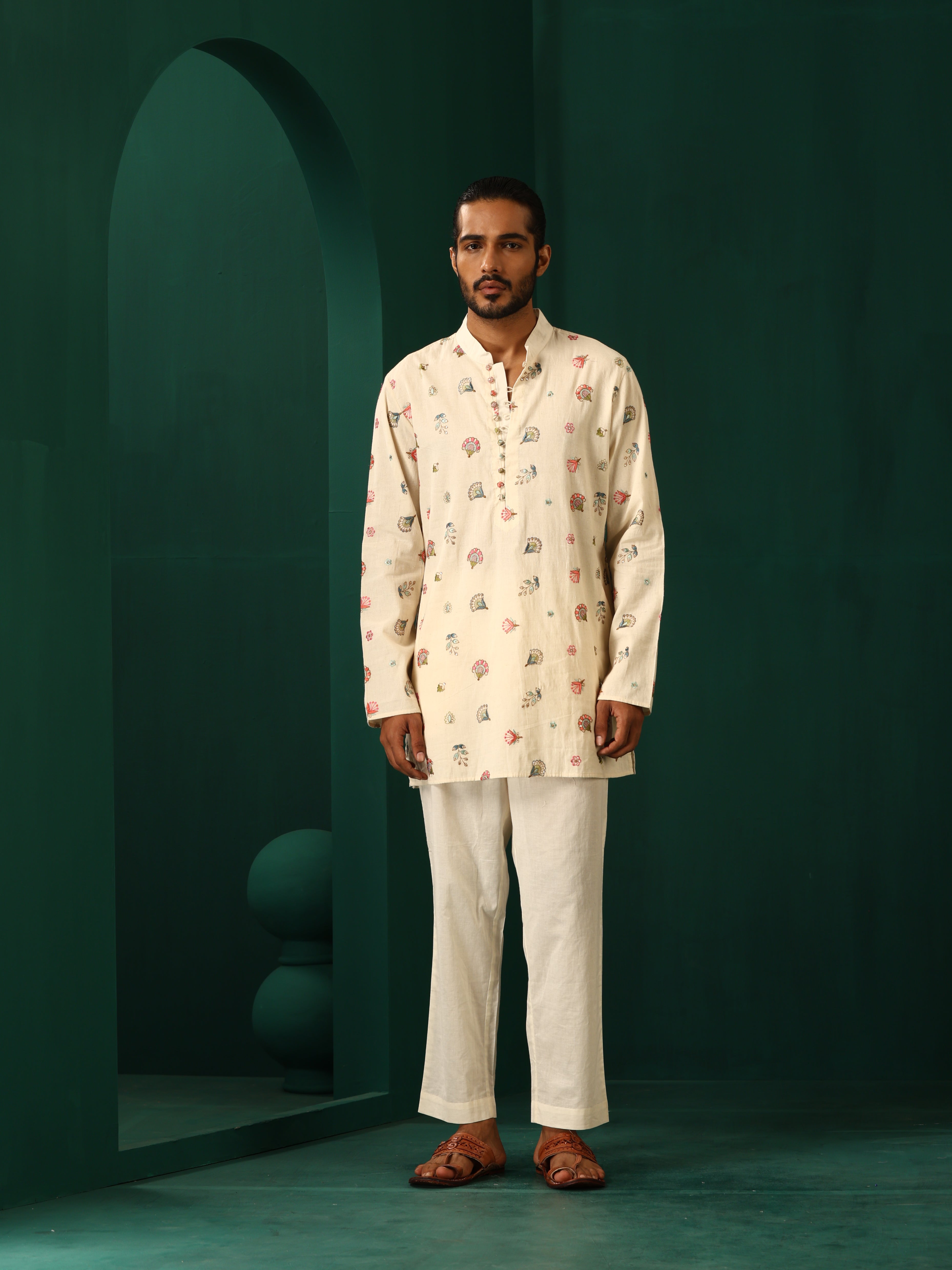 trueBrowns Men Ivory Floral Embroidered Co-ord Set