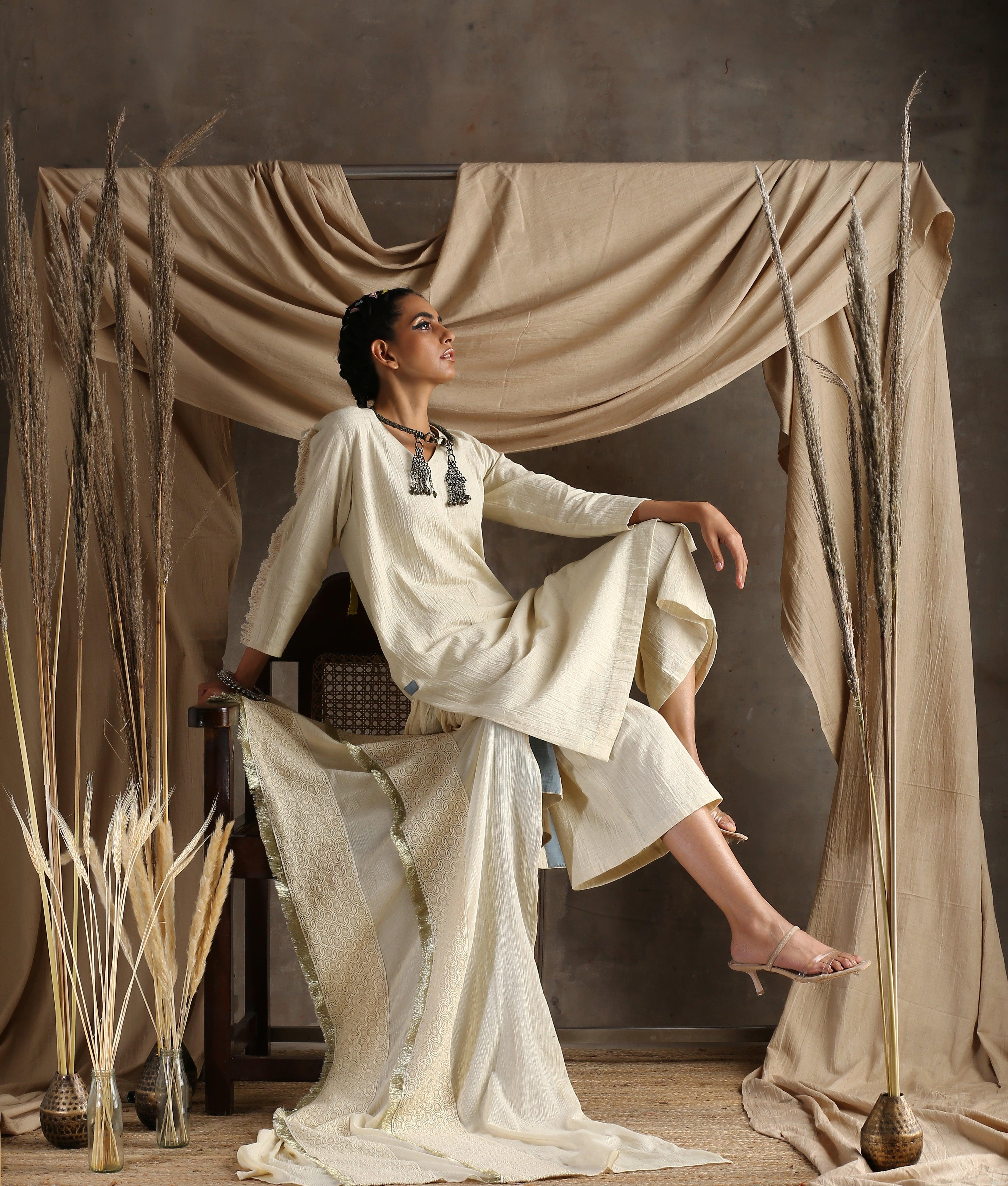 Ivory Pure Cotton Lace Saree - trueBrowns