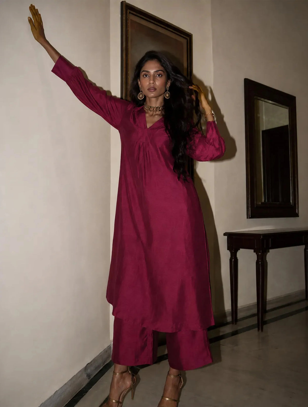 trueBrowns Maroon Silk Puff Sleeve Kurta Pant Set