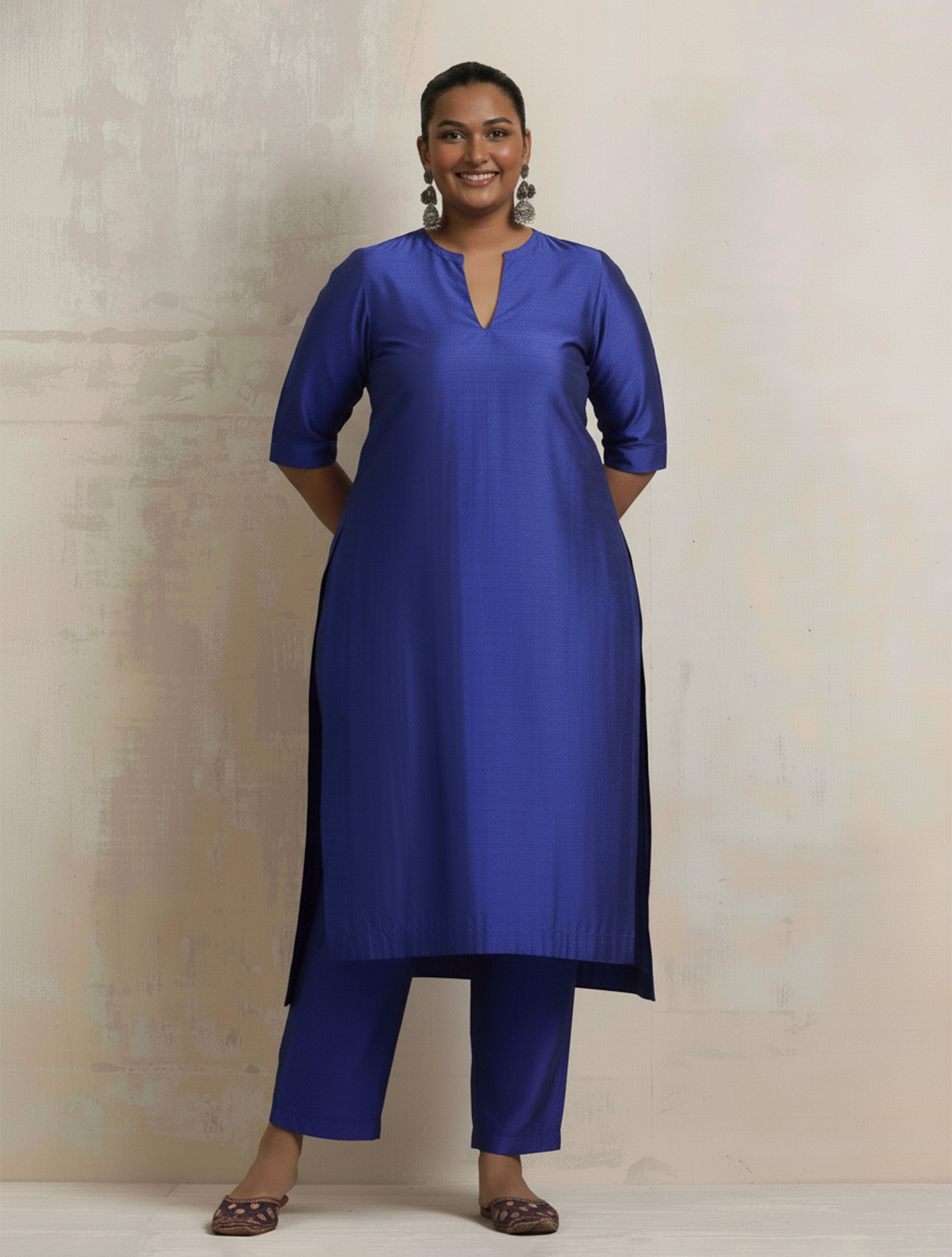 trueBrowns Blue Silk High Slit Kurta Set