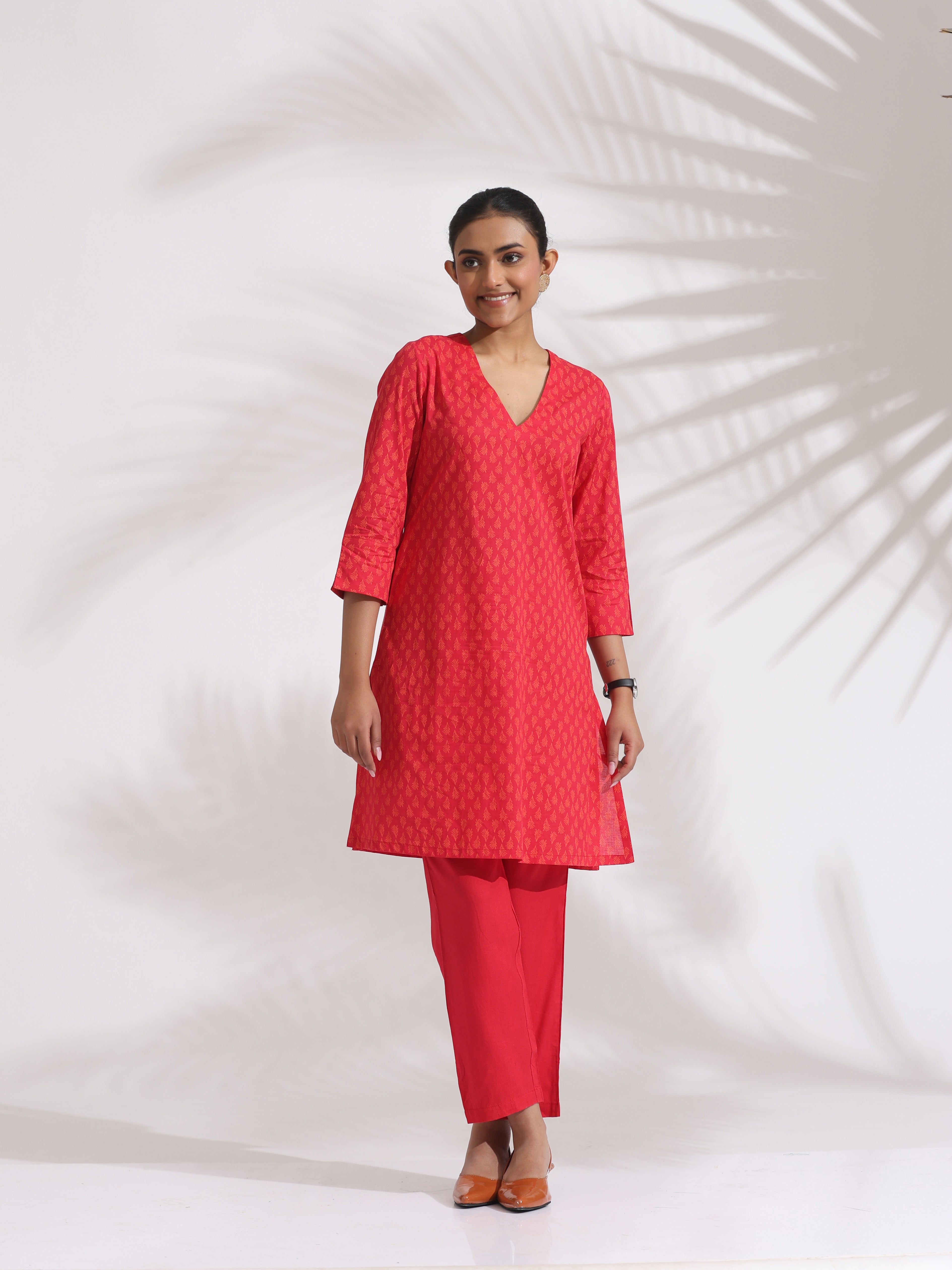 trueBrowns Red Cotton Print Kurta Co-ord Set