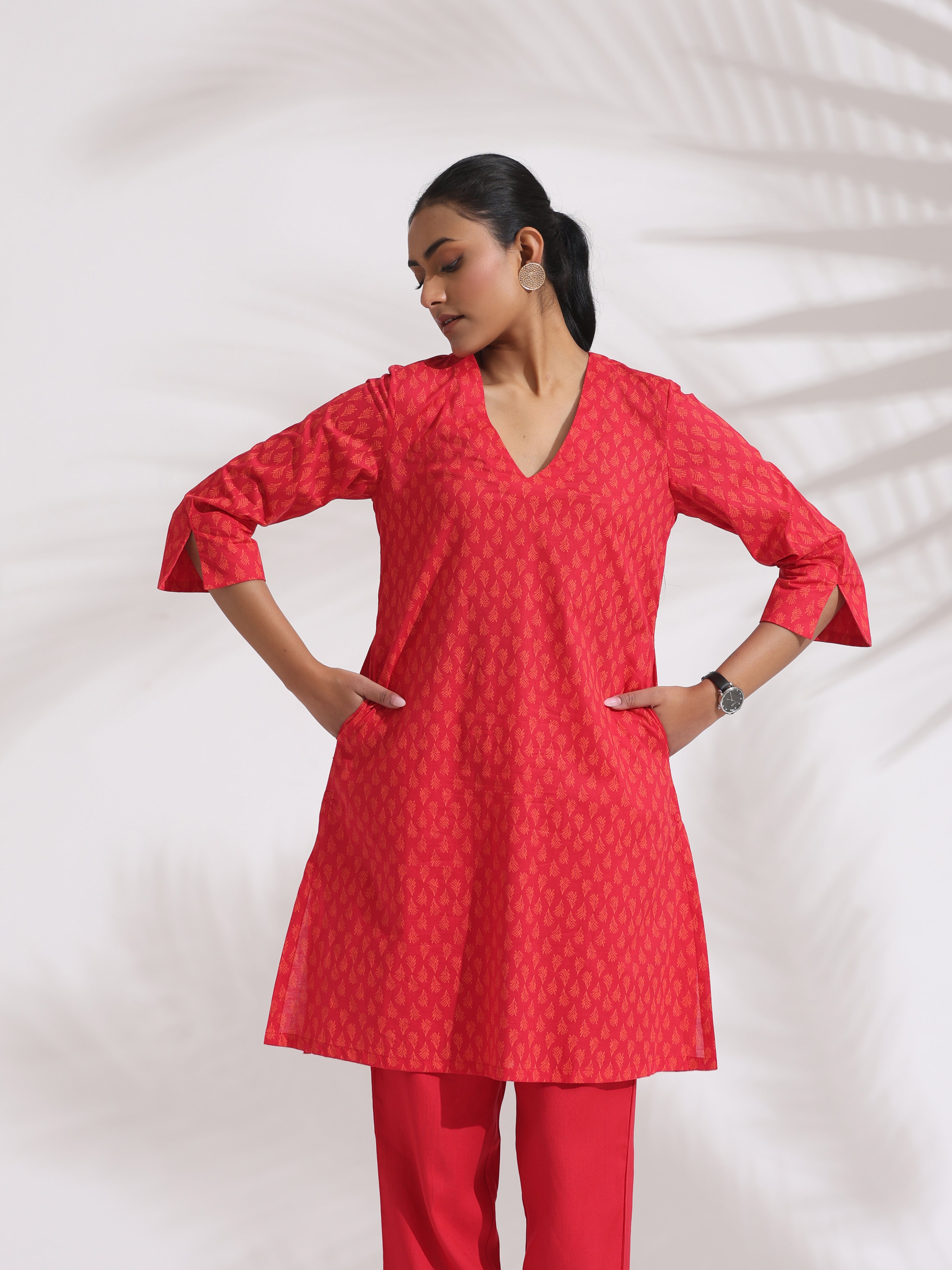 trueBrowns Red Cotton Print Kurta Co-ord Set