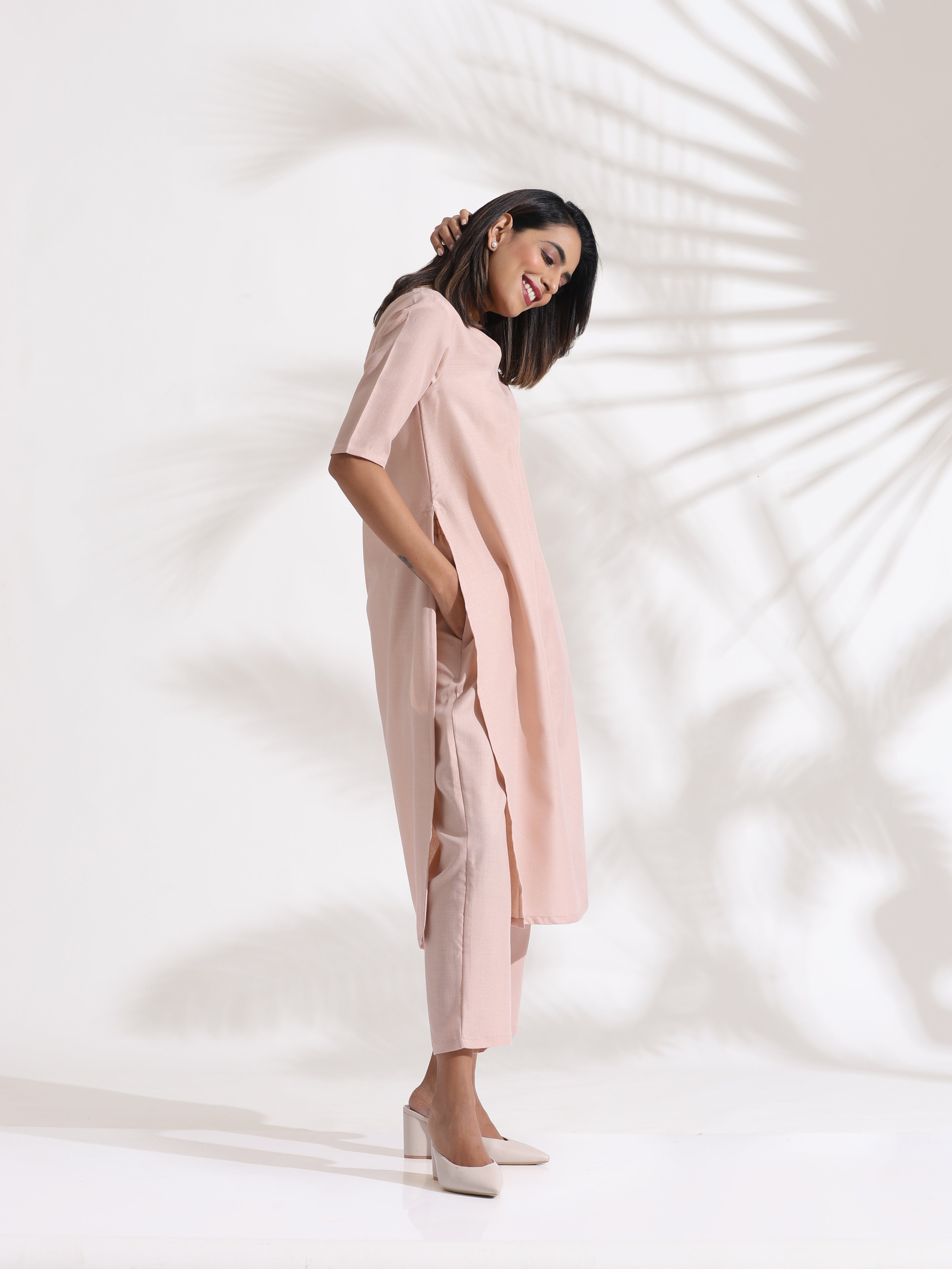 trueBrowns Light Pink Slub Kurta Set