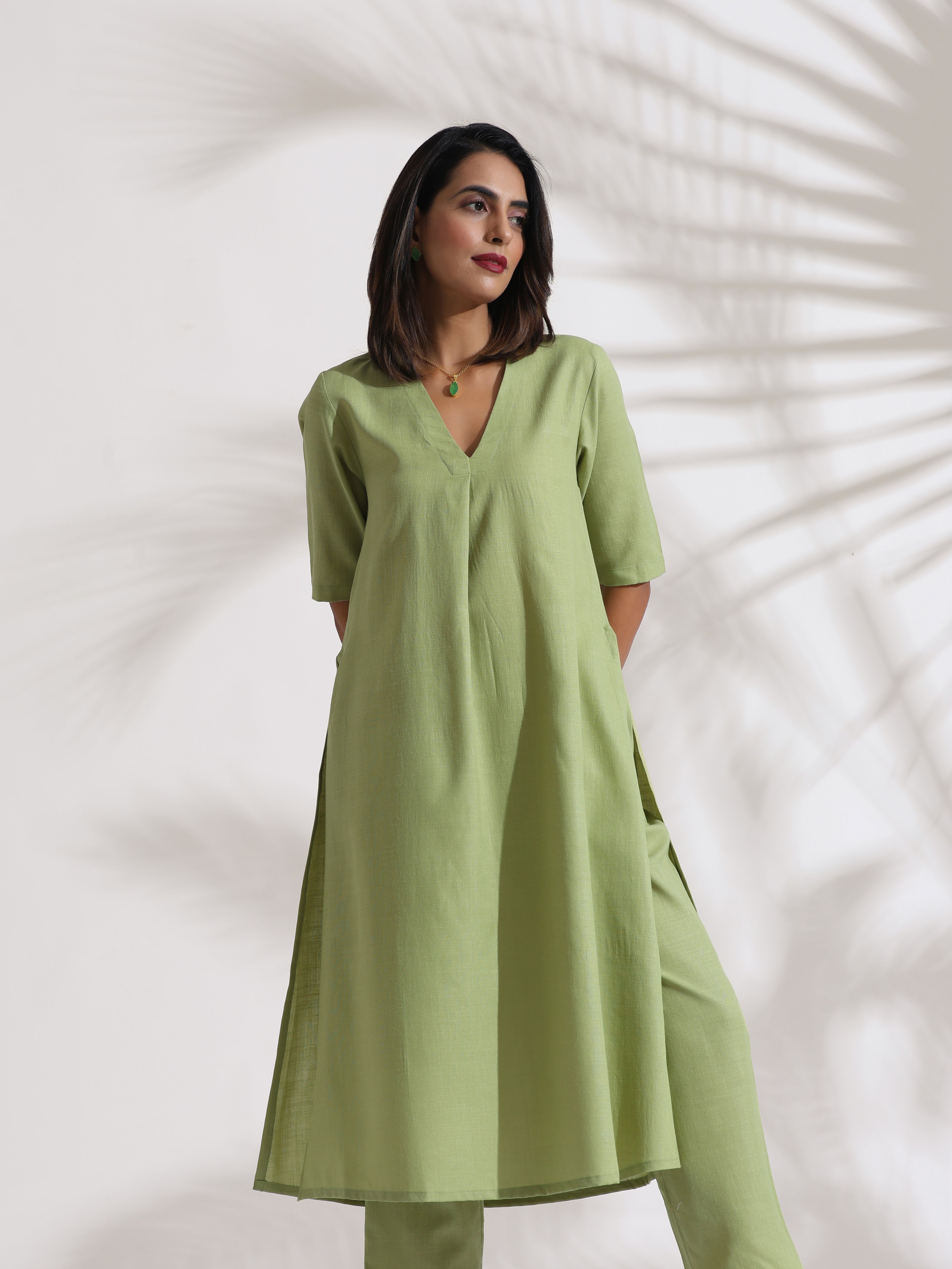 trueBrowns Green Slub Kurta Set
