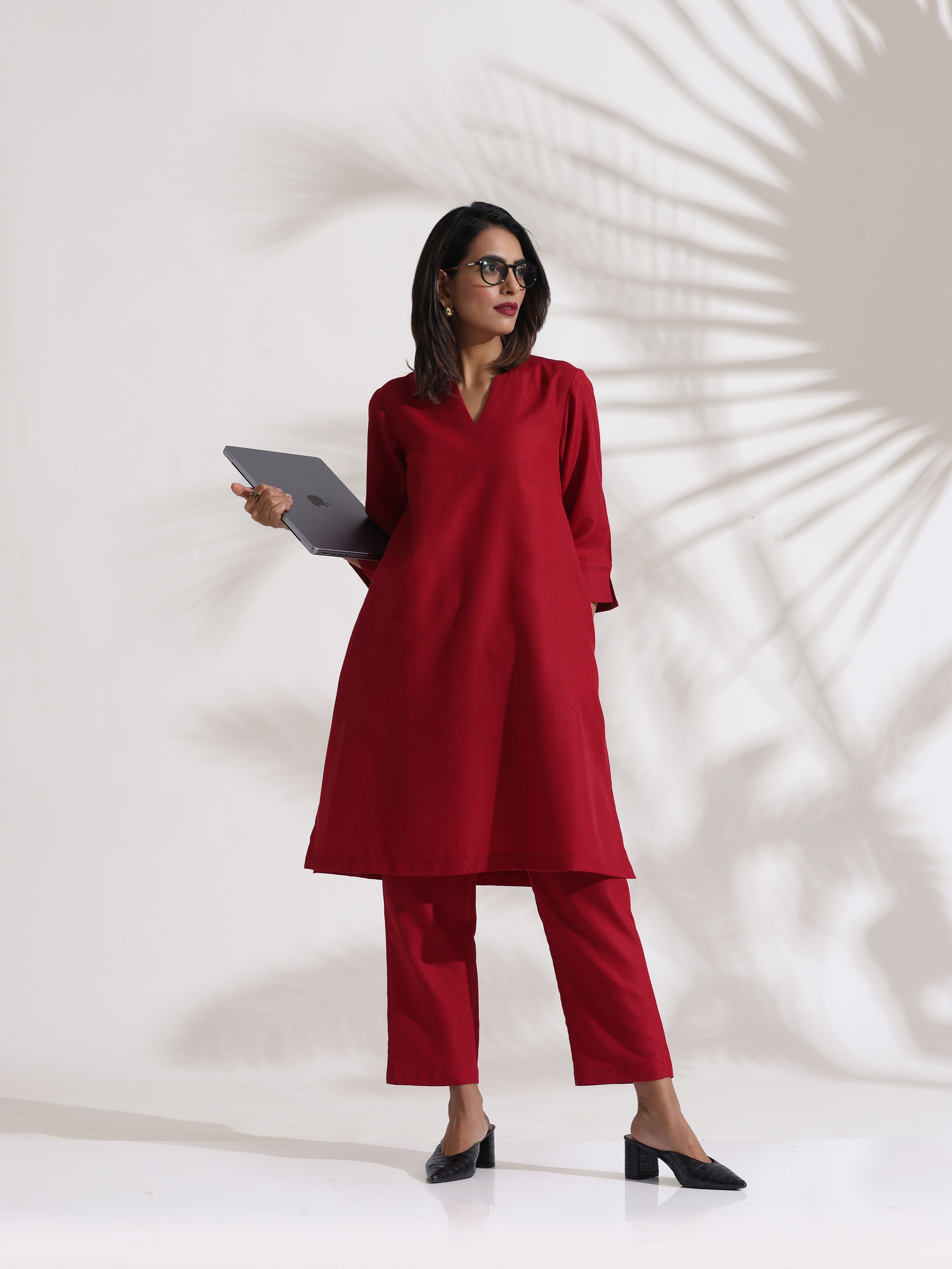 trueBrowns Maroon Slub Kurta Co-ord Set