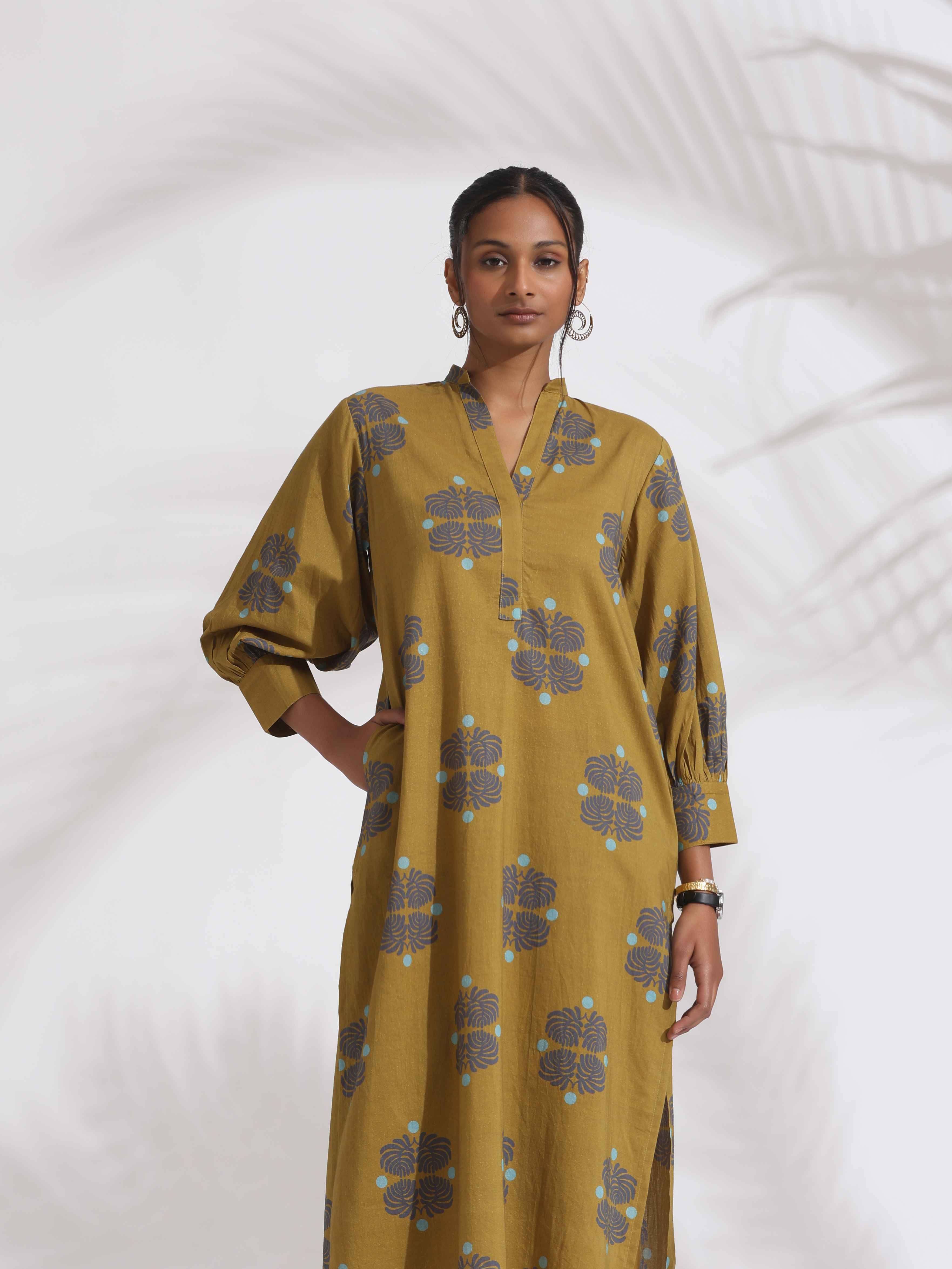 trueBrowns Green Cotton Print Straight Kurta Set