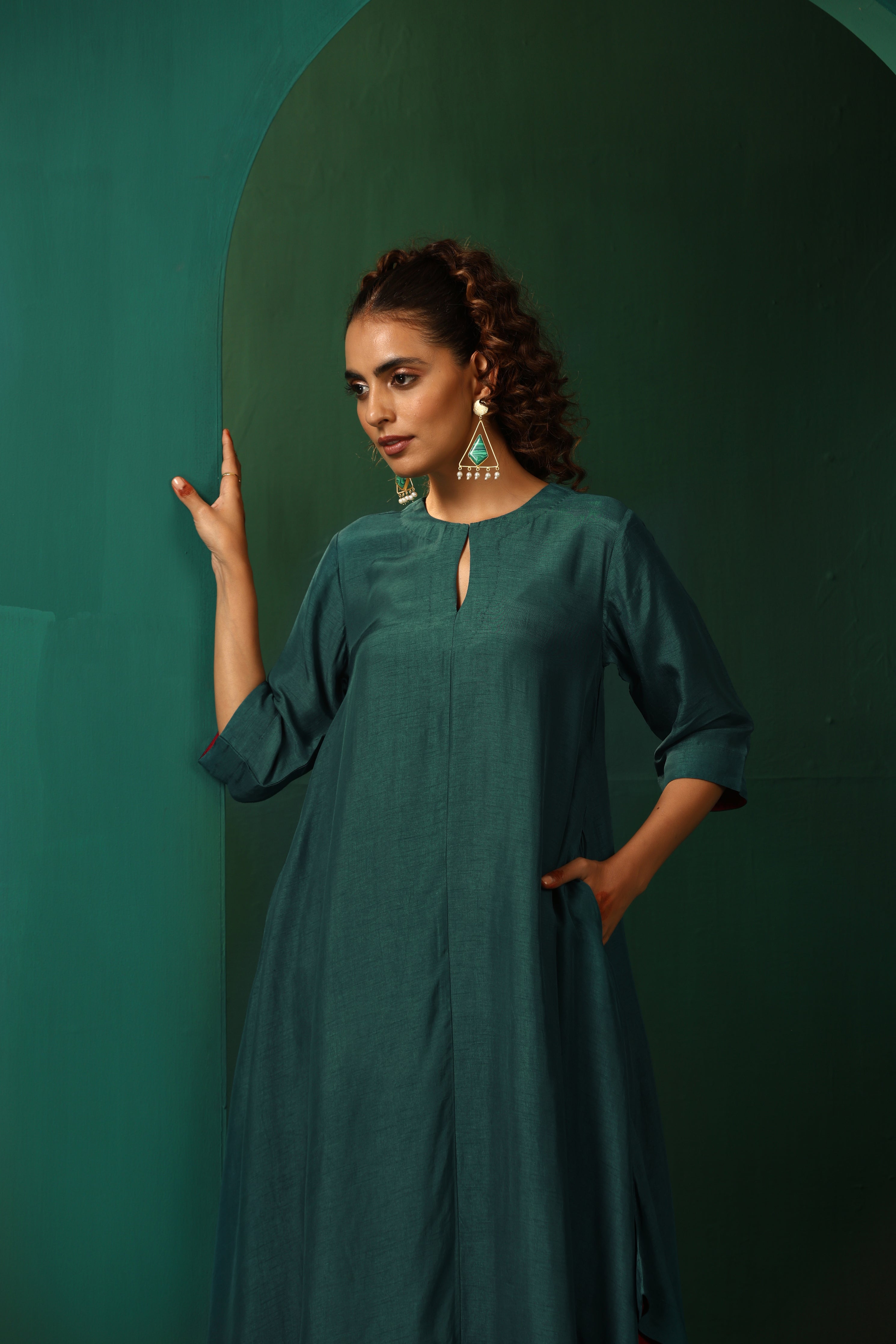trueBrowns Teal Silk Handkerchief Kurta Pant Set