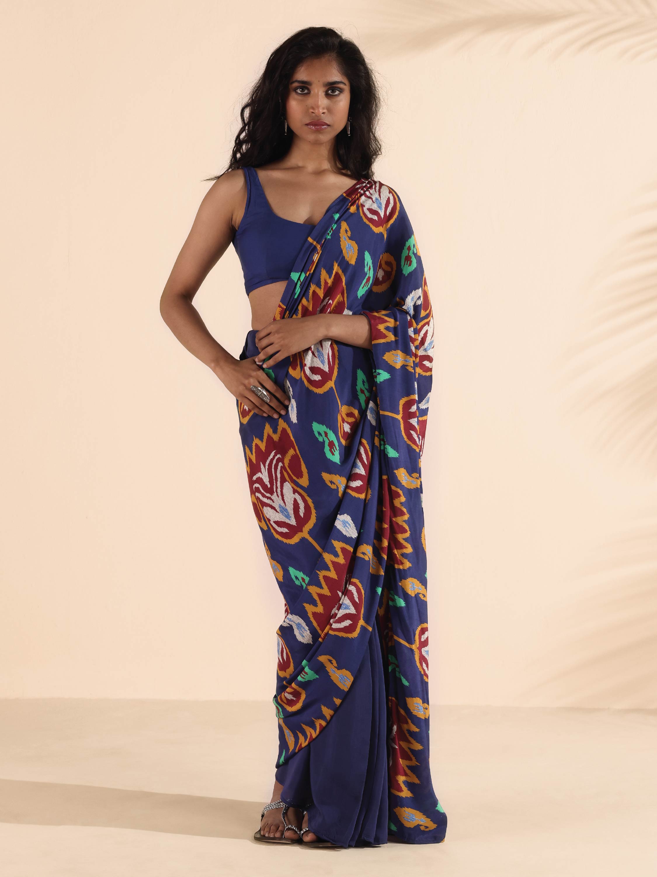 trueBrowns Purple Muslin Ikat Saree