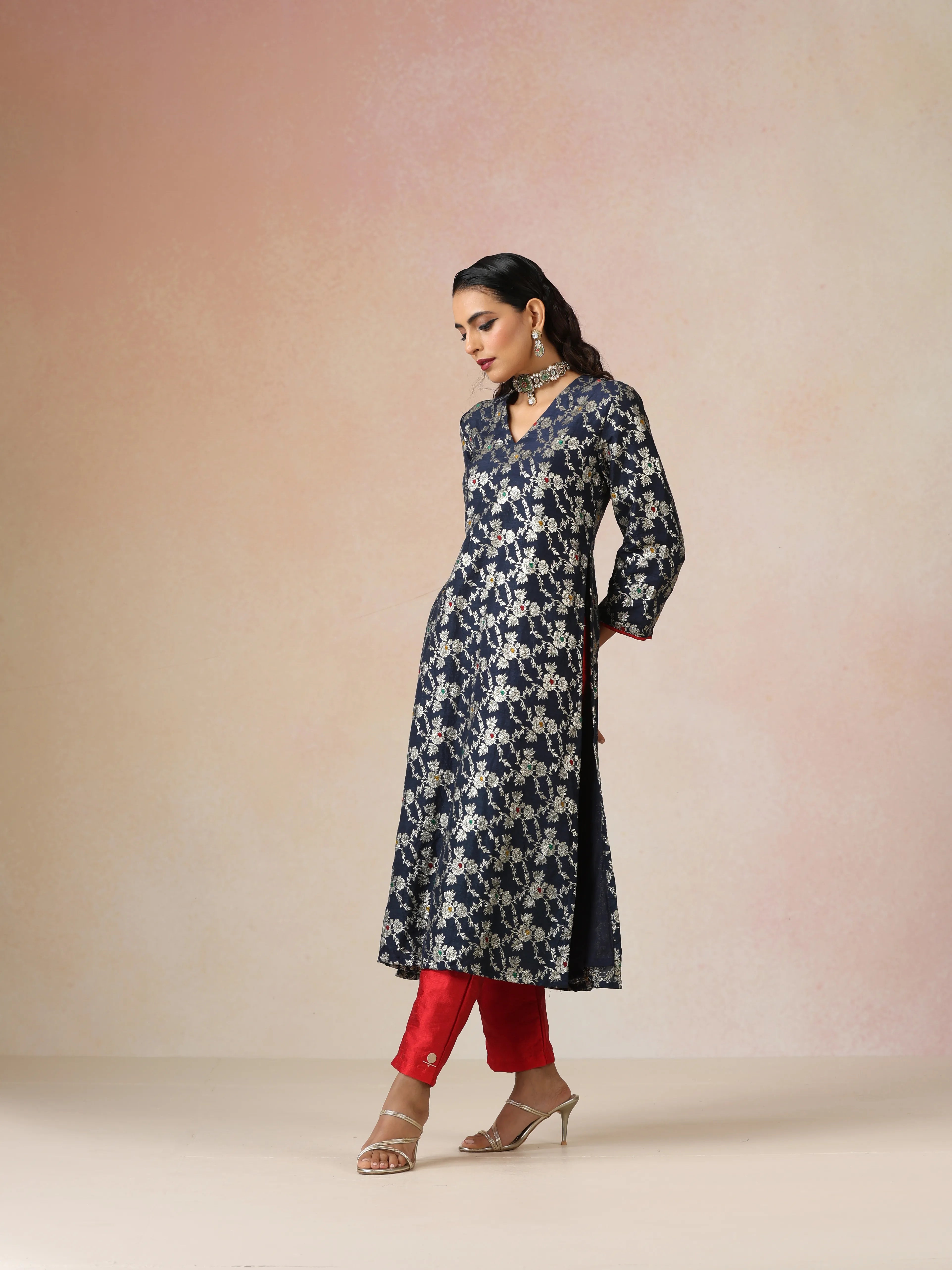 trueBrowns Blue Brocade Straight High-Slit Kurta Set