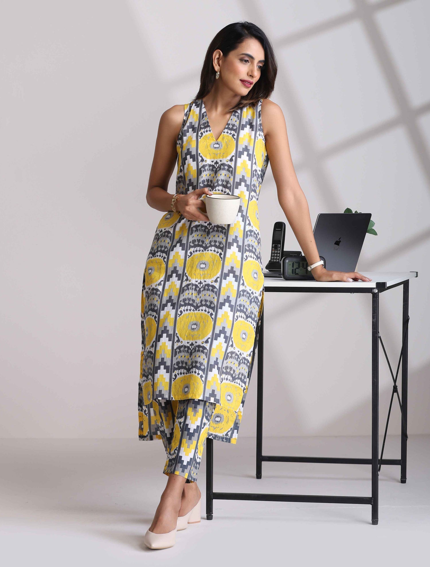 trueBrowns Yellow Cotton Ikat Sleeveless Kurta Pant Set