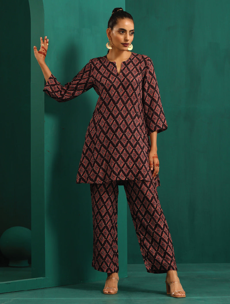 trueBrowns Black Diamond Muslin Silk Printed Co-ord Set