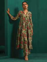 trueBrowns Green Floral Muslin Silk Printed Kurta Pant Set