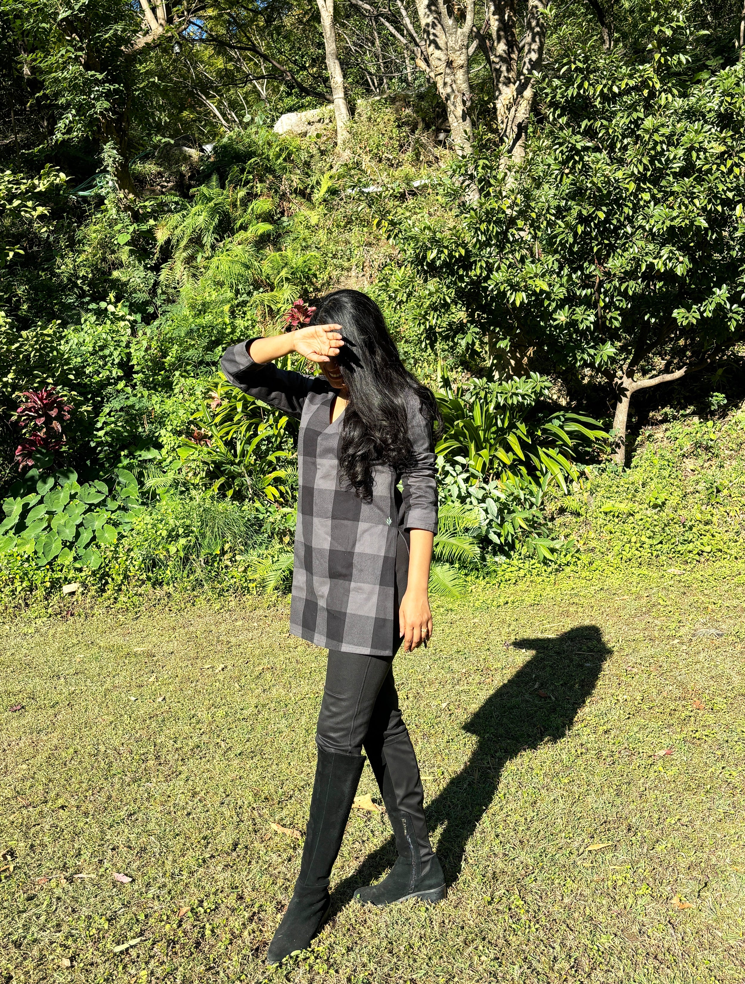 trueBrowns Black Grey Check High-Slit Winter Top